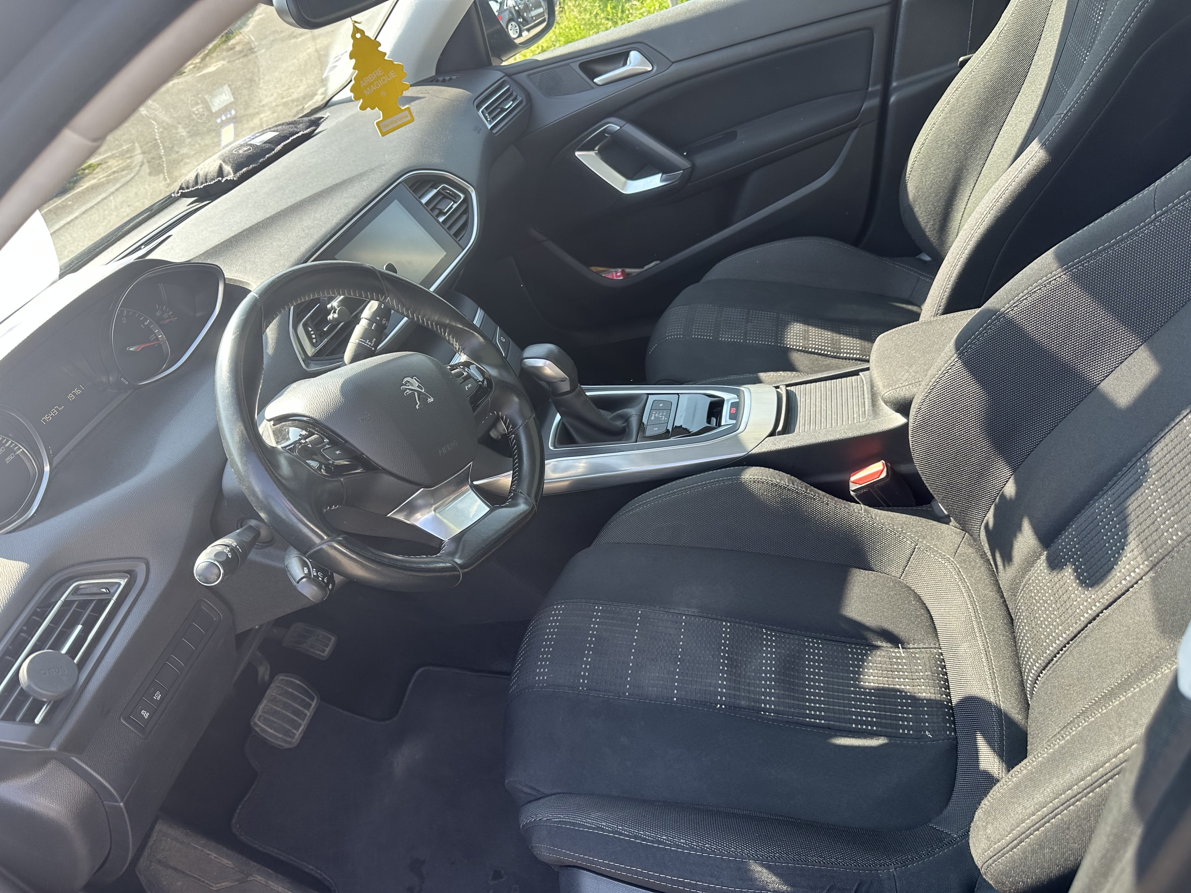 Peugeot 308 SW avec GPS