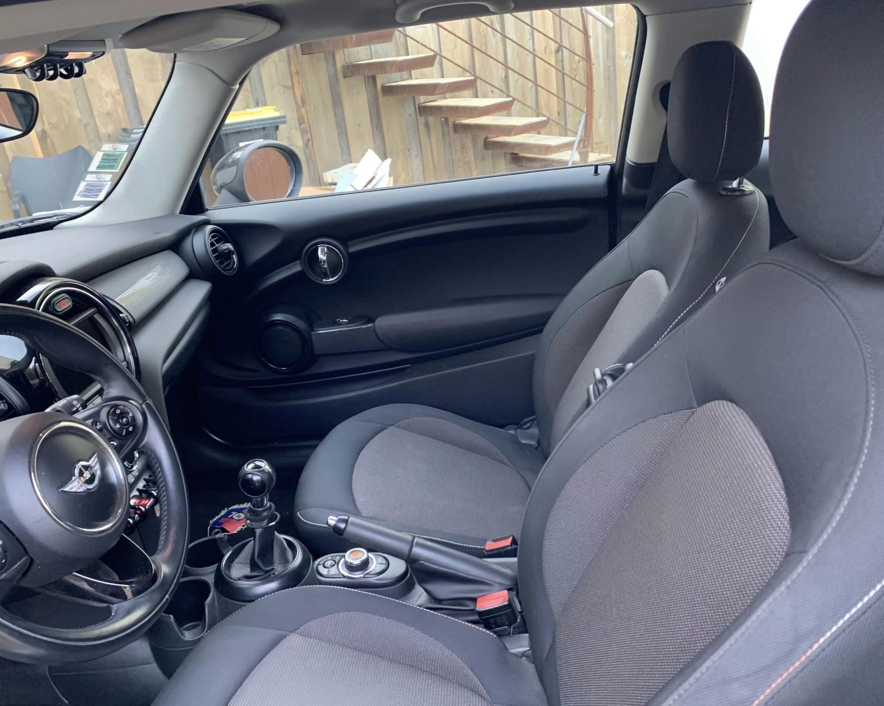 Mini Cooper 3 portes avec Climatisation