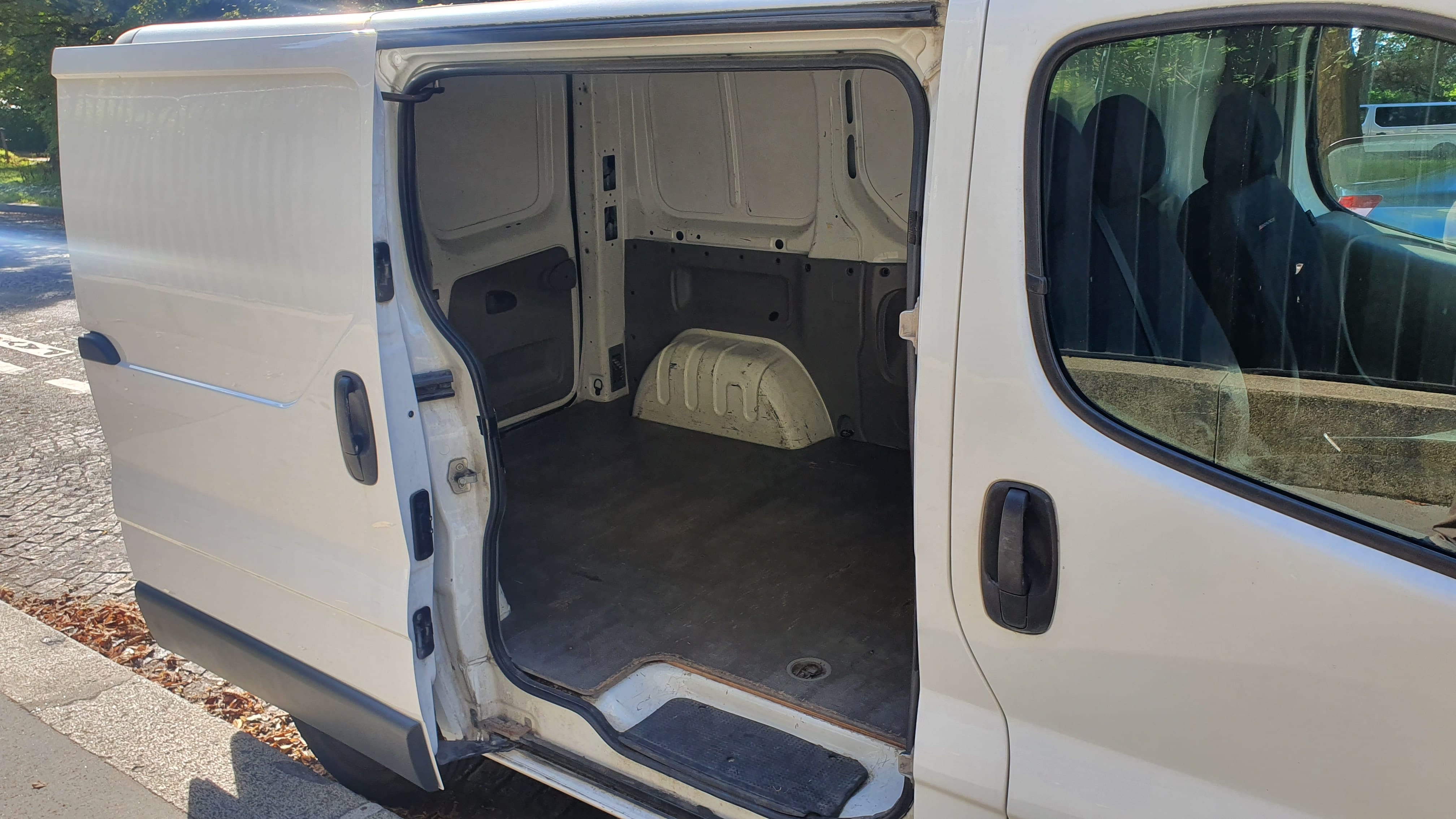 Renault Trafic Avec Caméra de recul - 6M3 - 3 places avec Audio Bluetooth