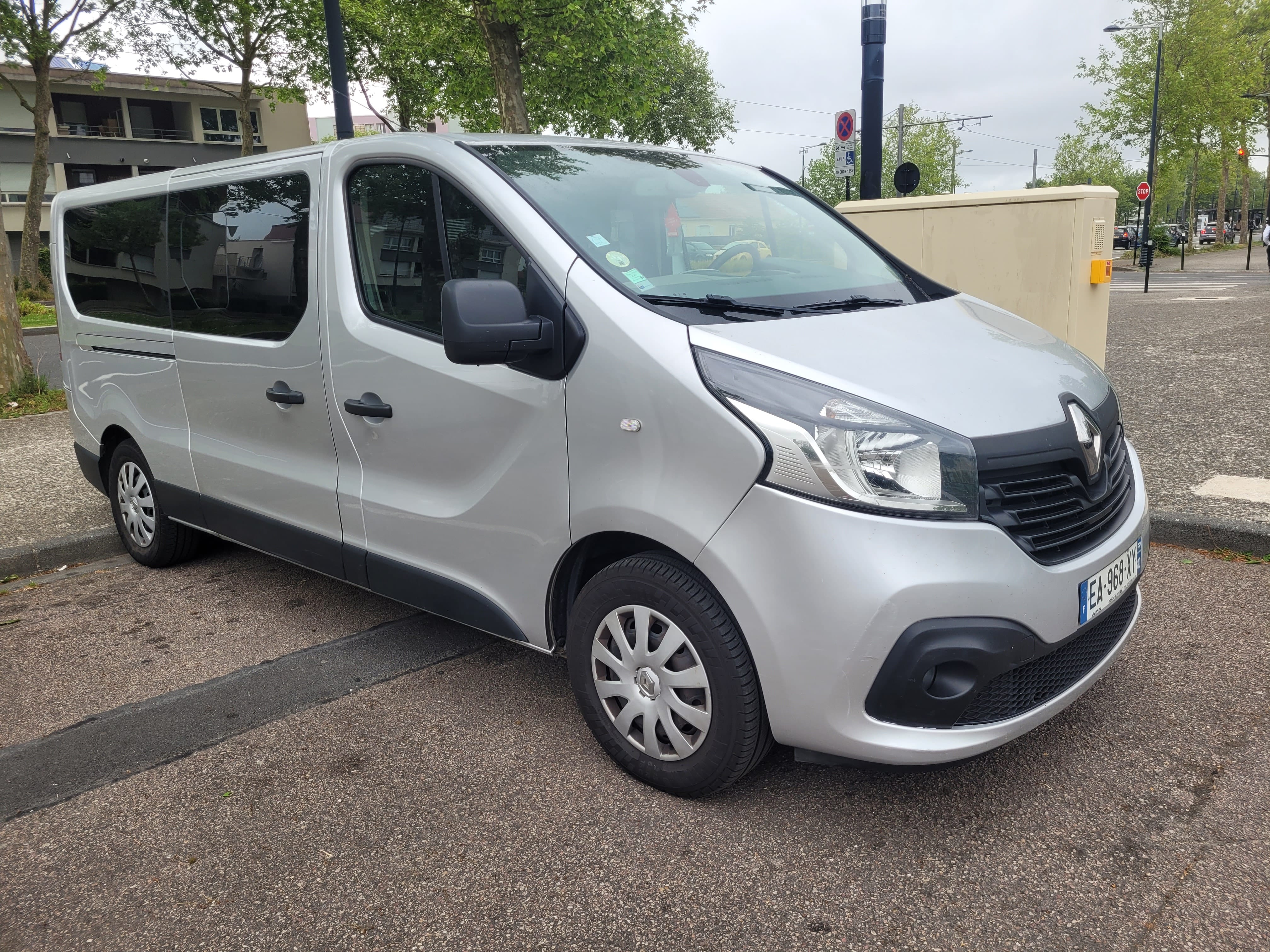Renault Trafic Passenger, 2016, Diesel, 9 Sitze und mehr