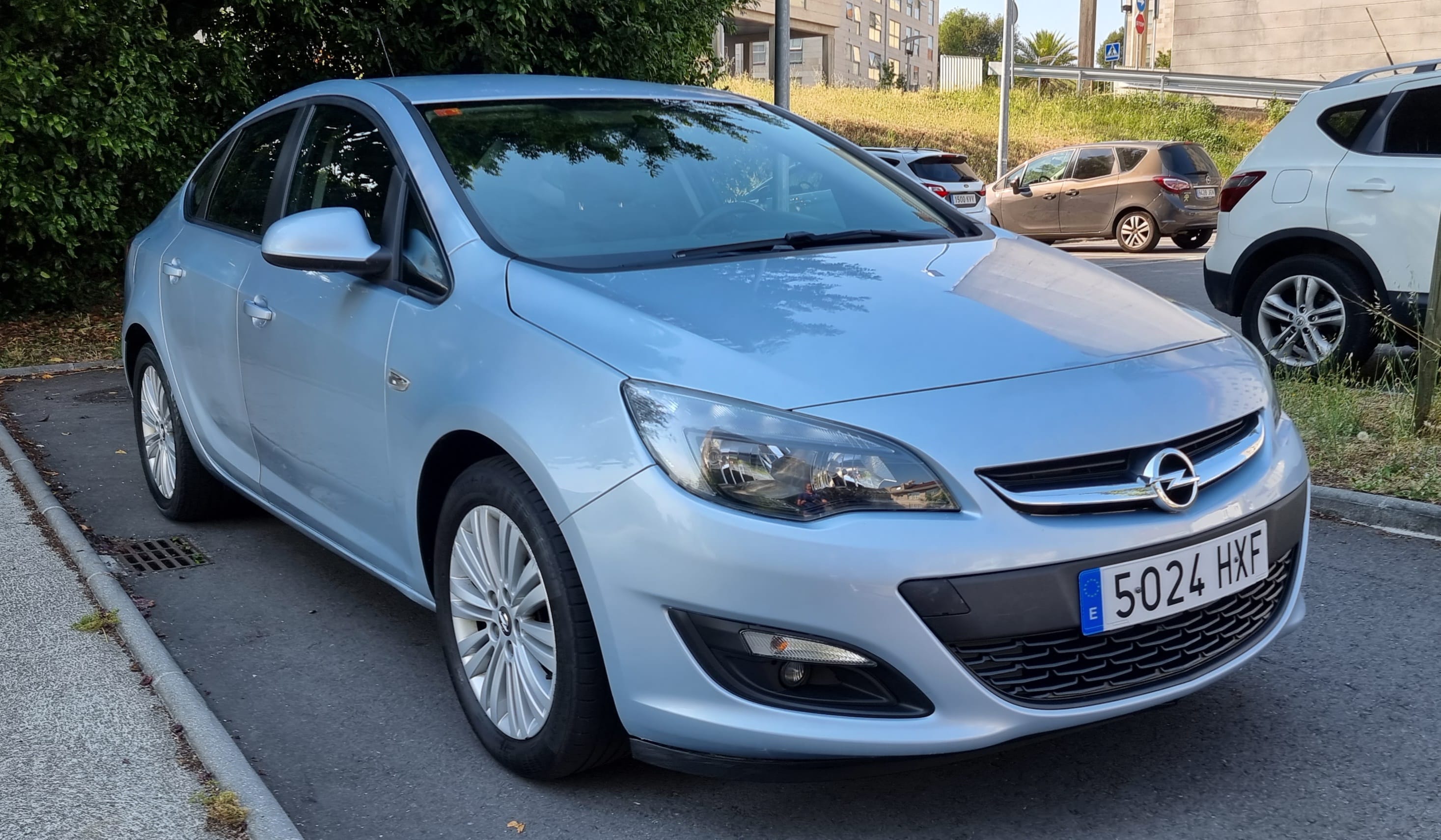 Opel Astra 1.7 con Audio Bluetooth