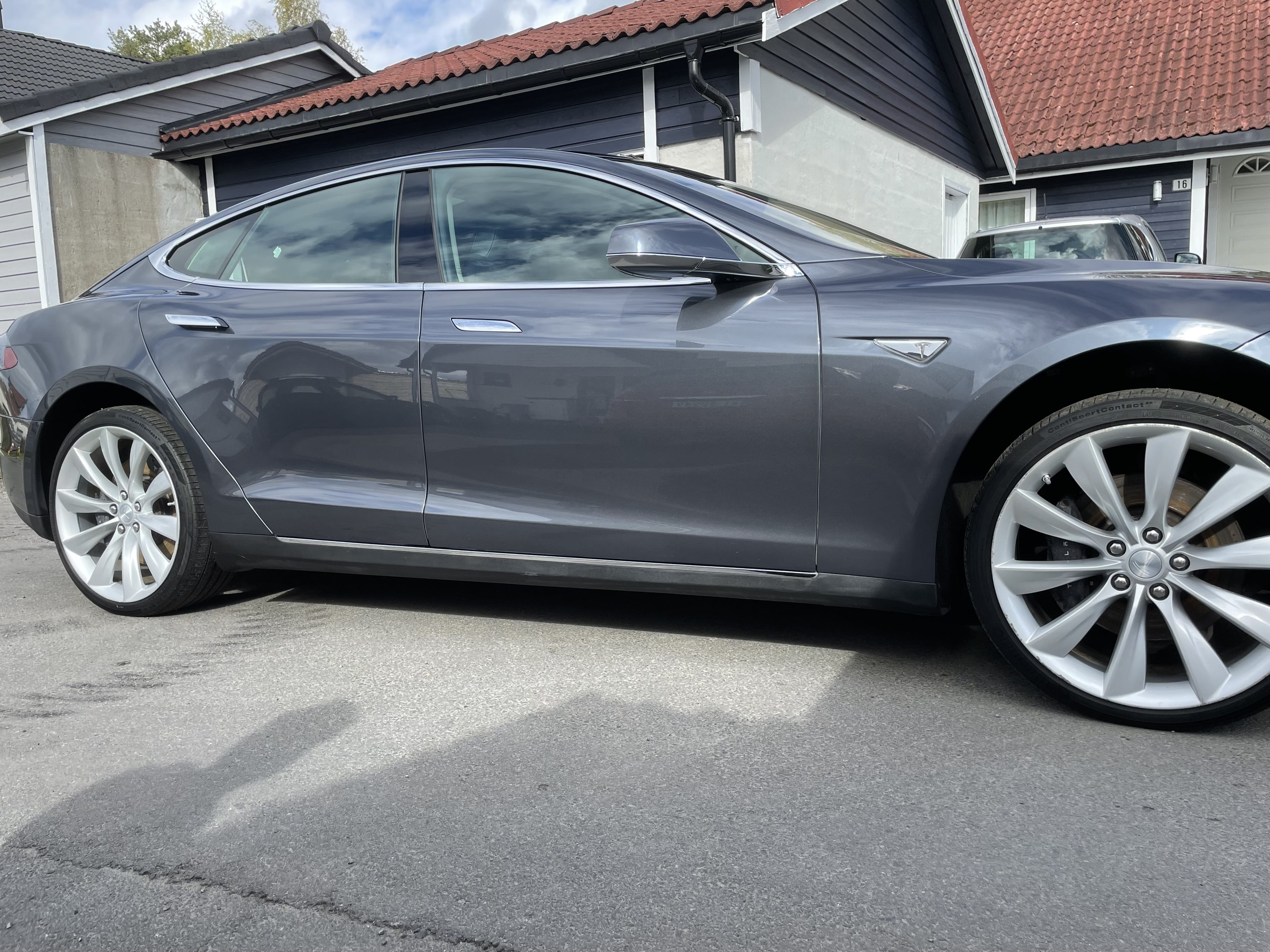Tesla Model S med Aircondition