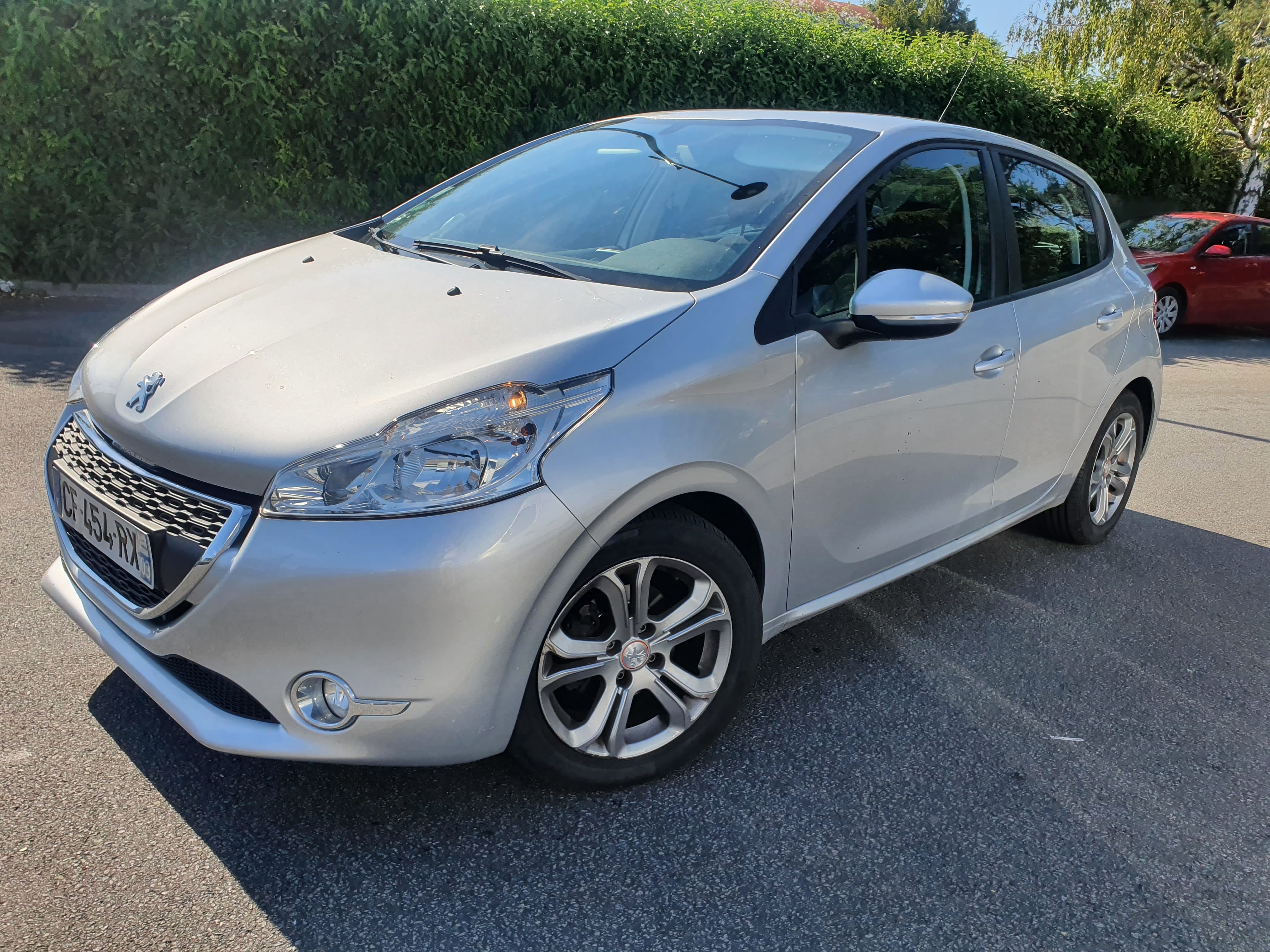 Peugeot 208 HDI, 2012, Diesel
