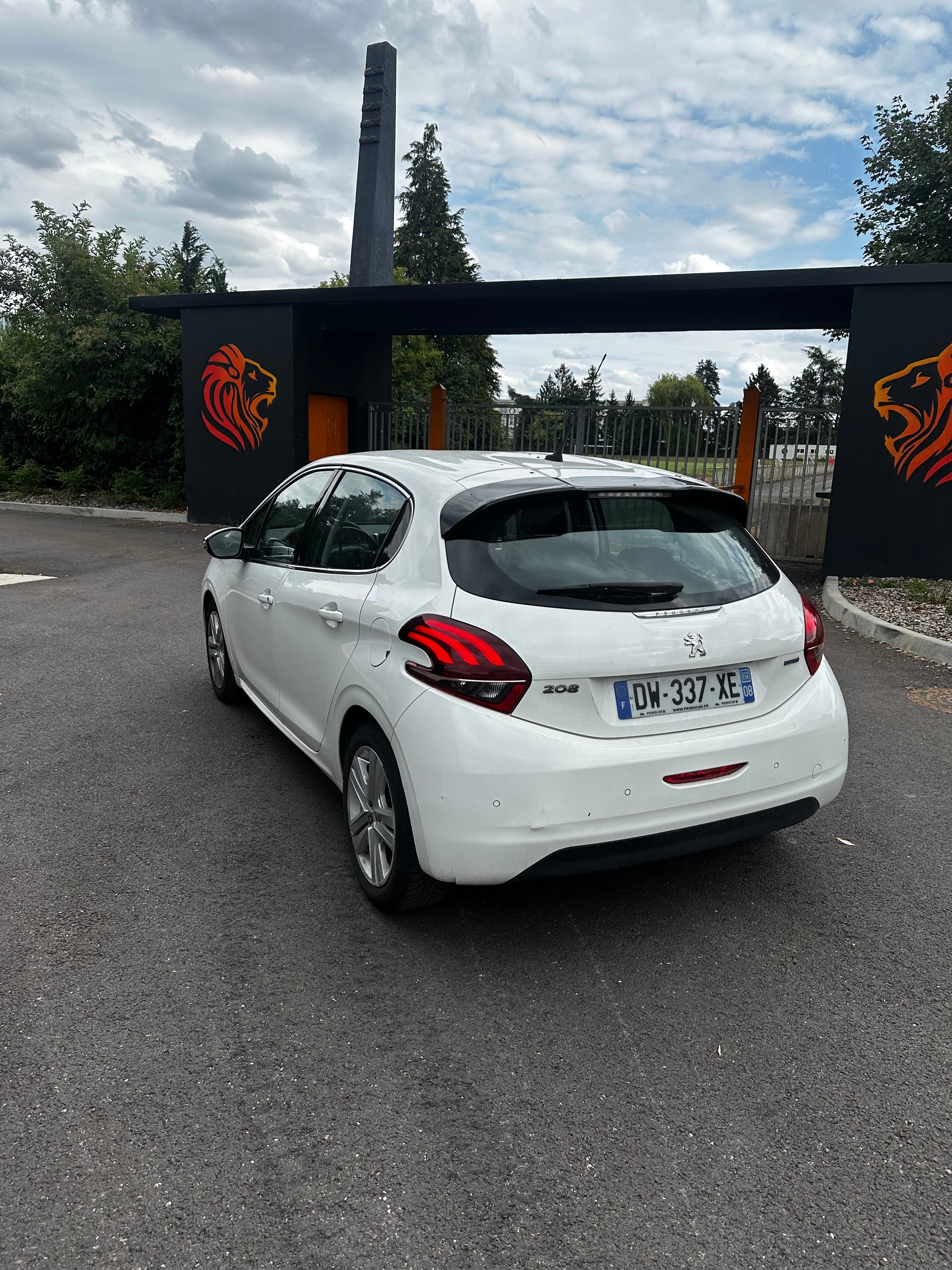 Peugeot 208 avec Caméra de recul