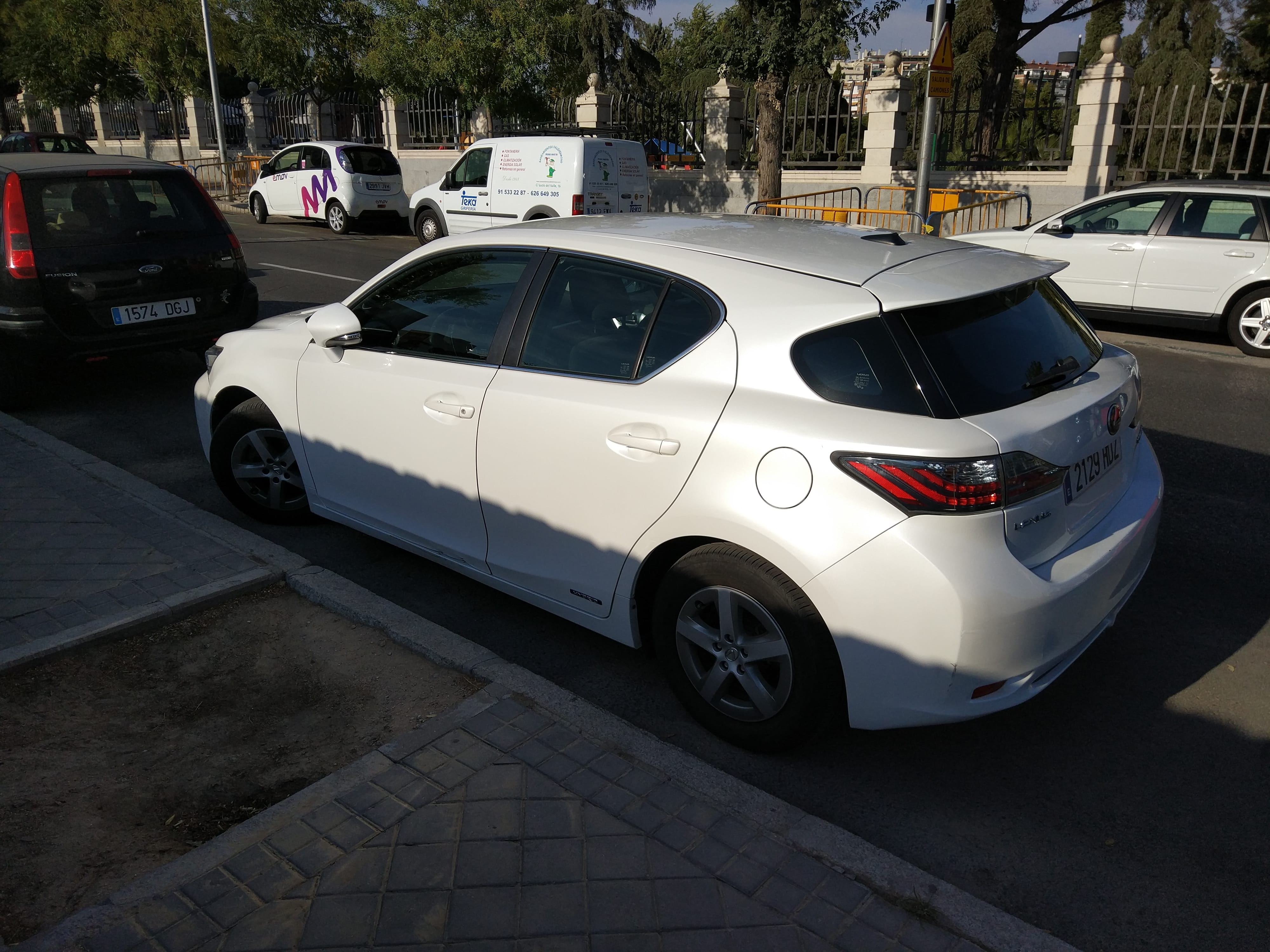 Lexus CT 200 h mit Fahrradträger