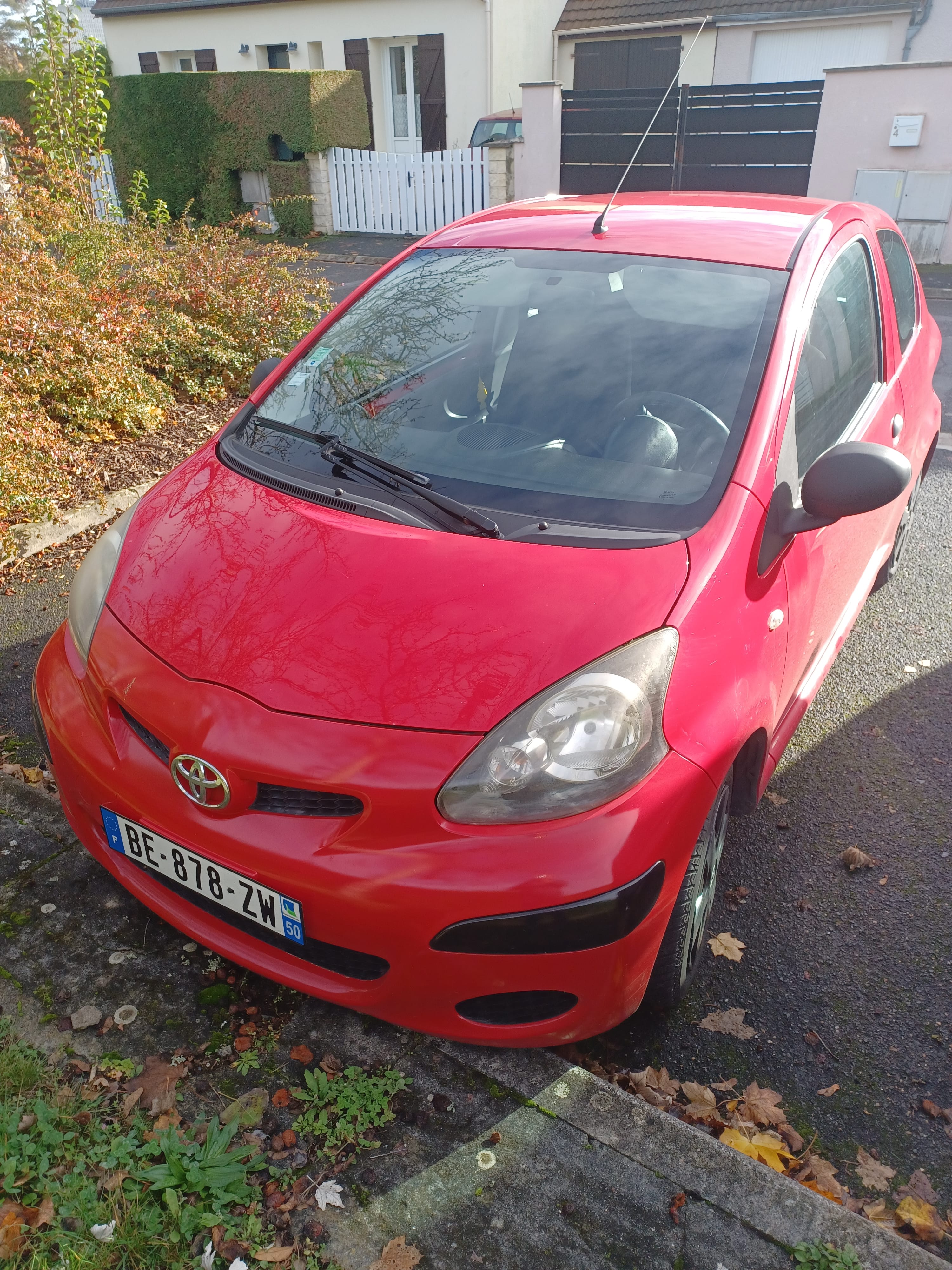 Toyota Aygo, 2010, Essence 98