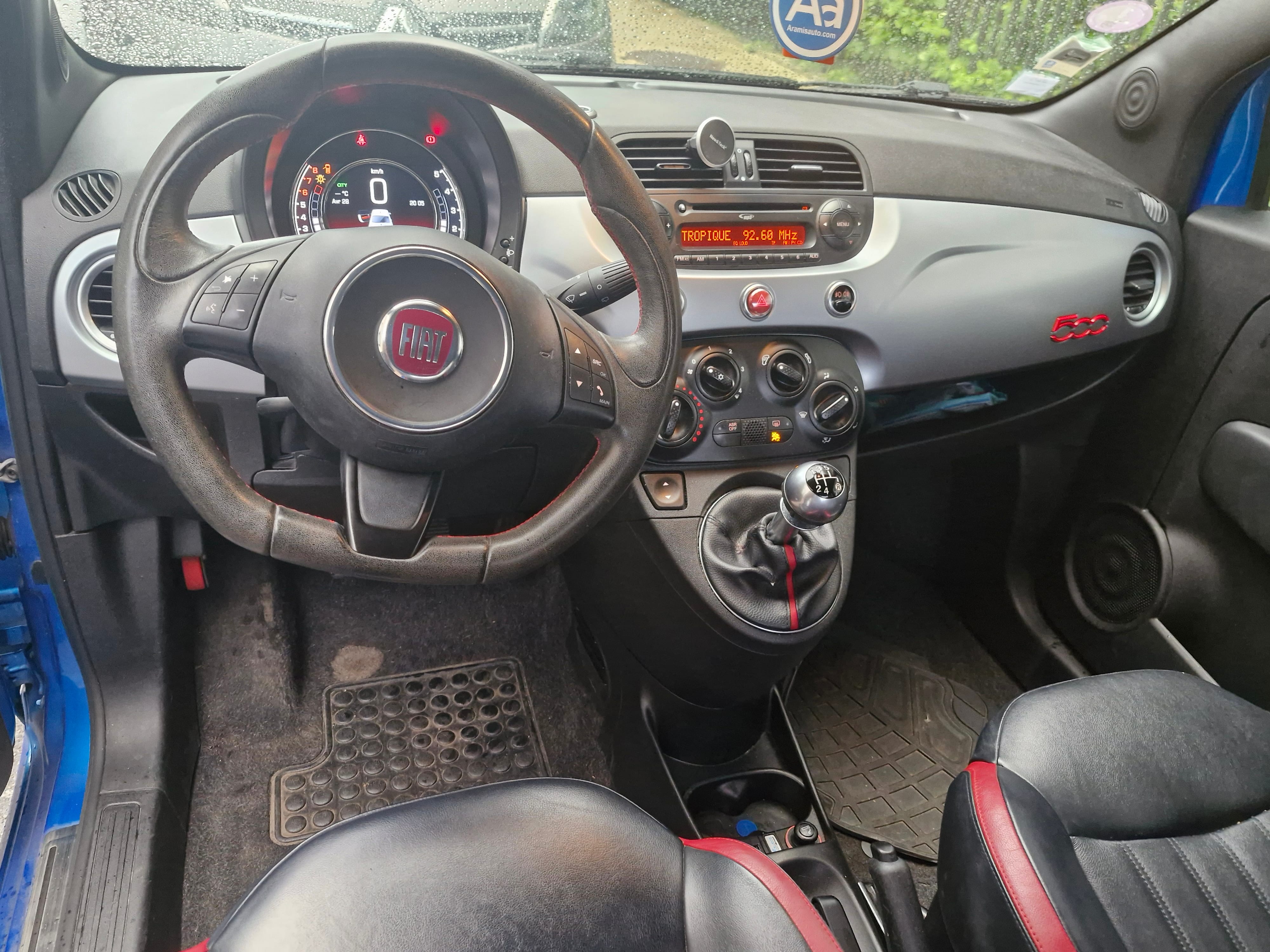 Fiat 500 avec Entrée audio / iPod