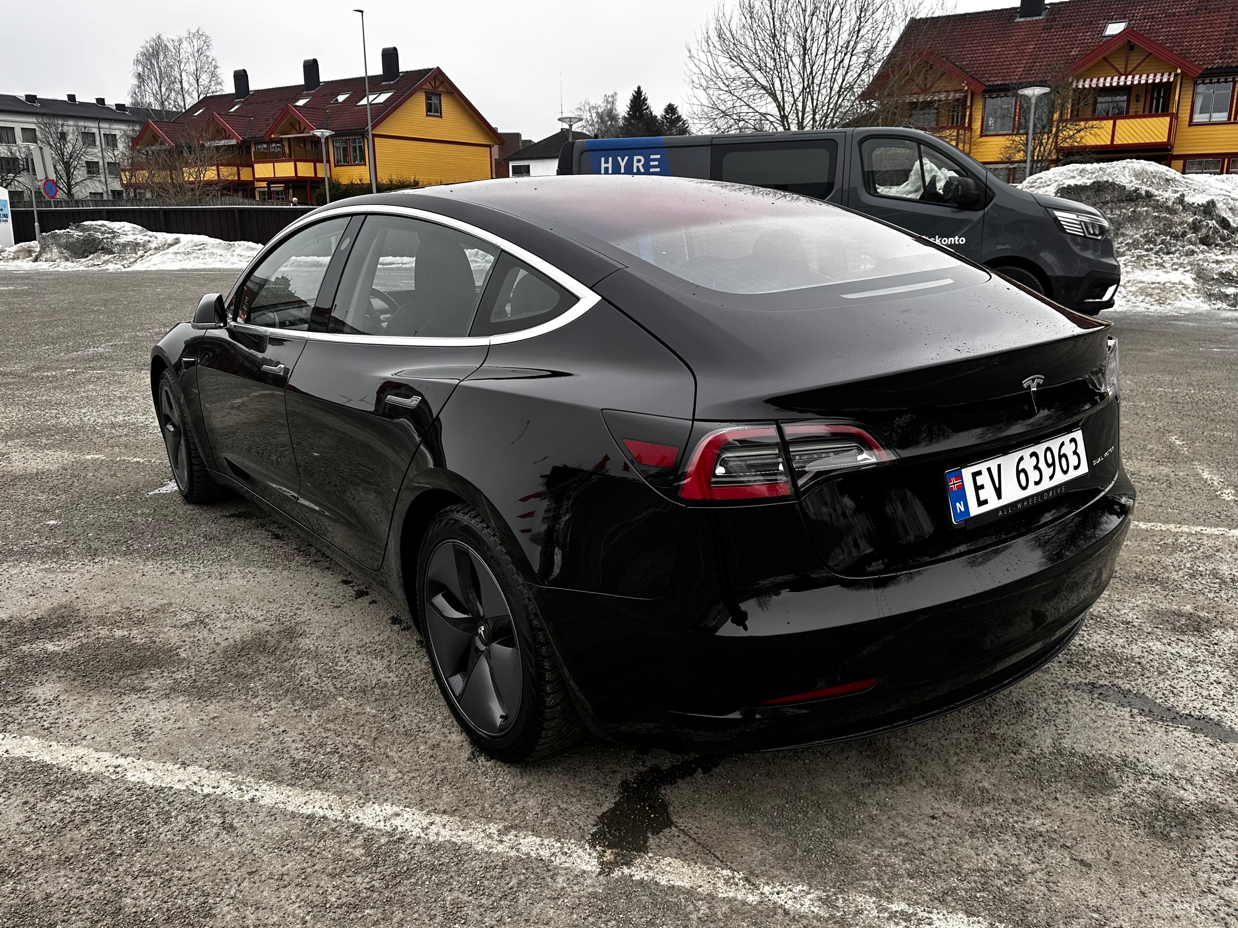 Tesla Model 3 Long Range med GPS