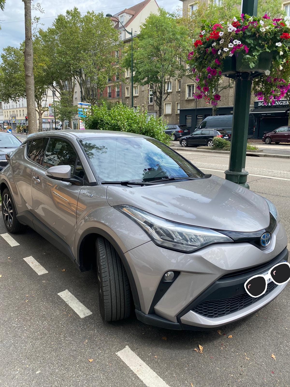 Toyota C-HR, 2020, Essence 95 / Électrique (hybride), automatique