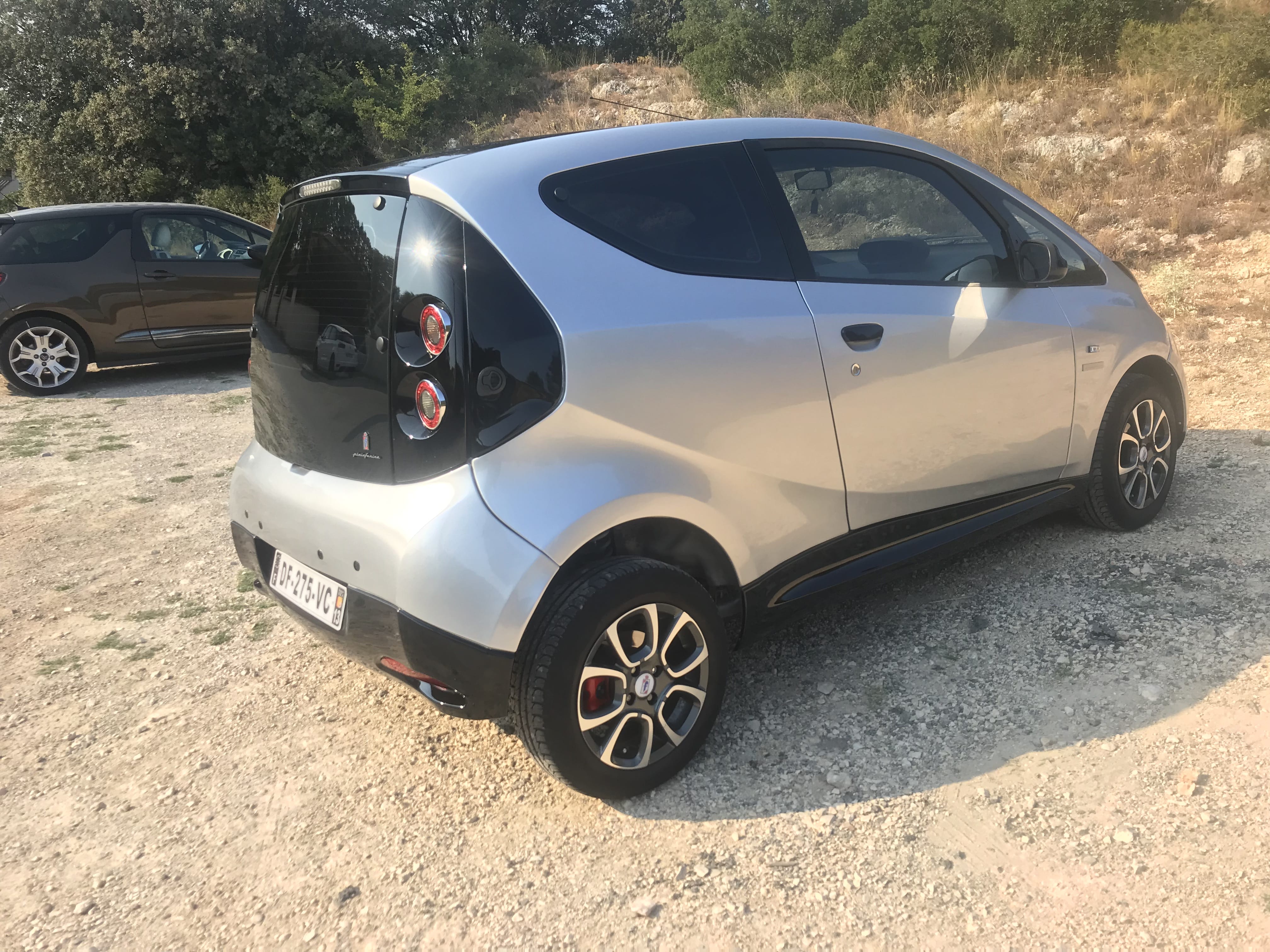 Bolloré Bluecar 100% Électrique avec Siège bébé