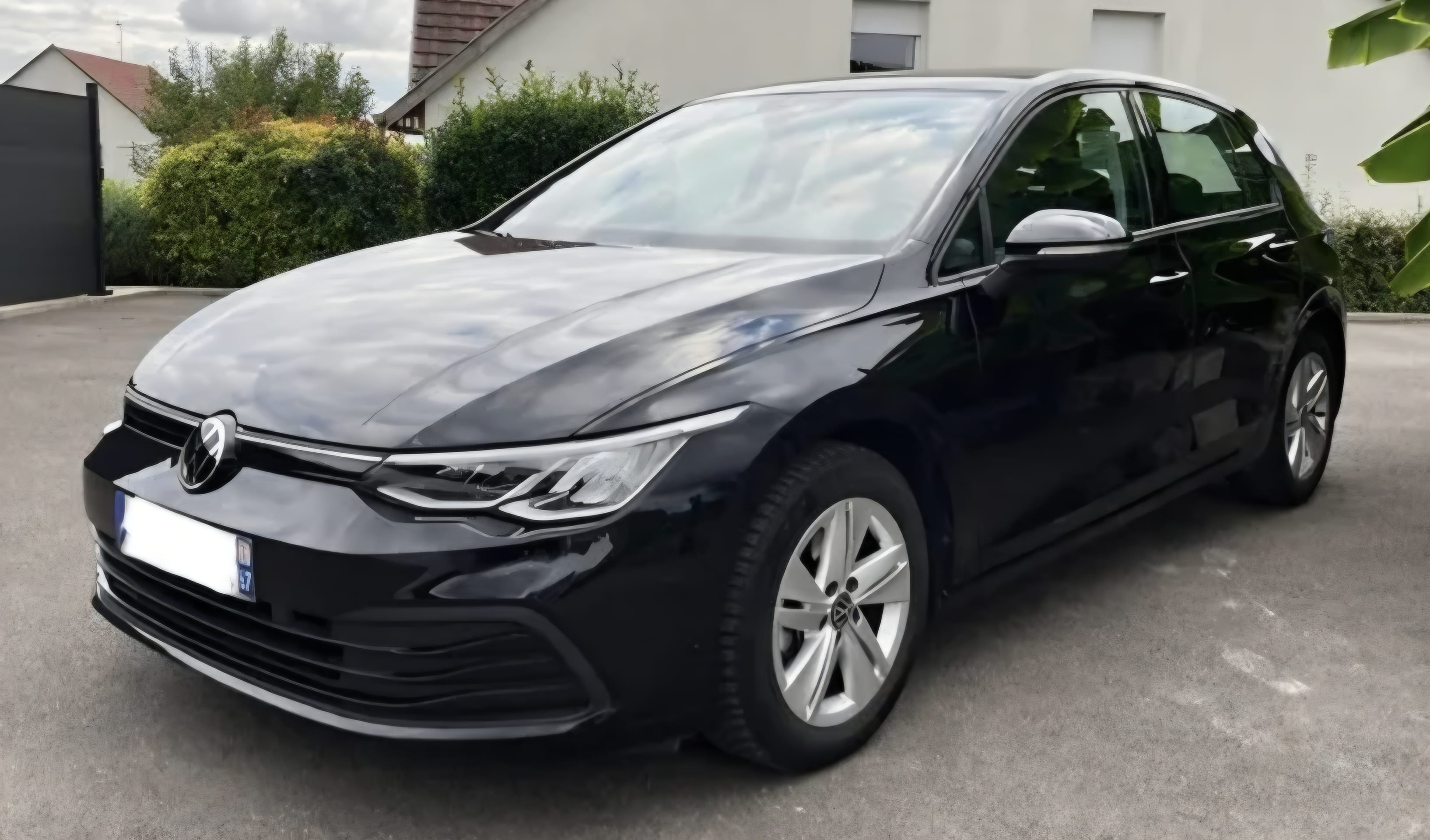 Volkswagen Golf, 2022, Essence 95 / Électrique (hybride), automatique