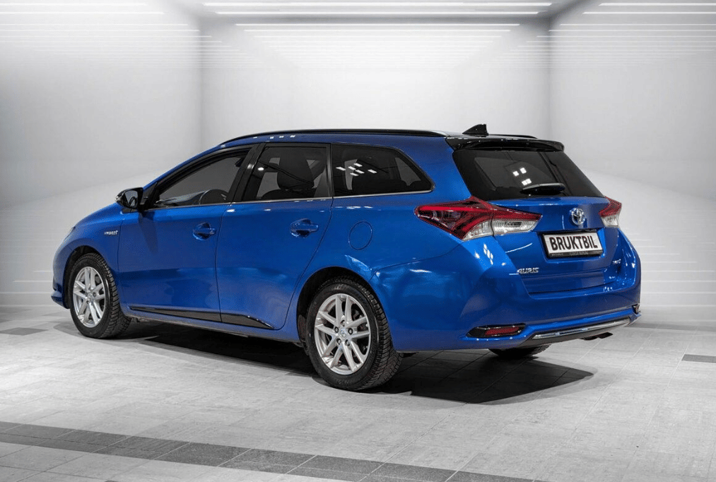 Toyota Auris with Air conditioning