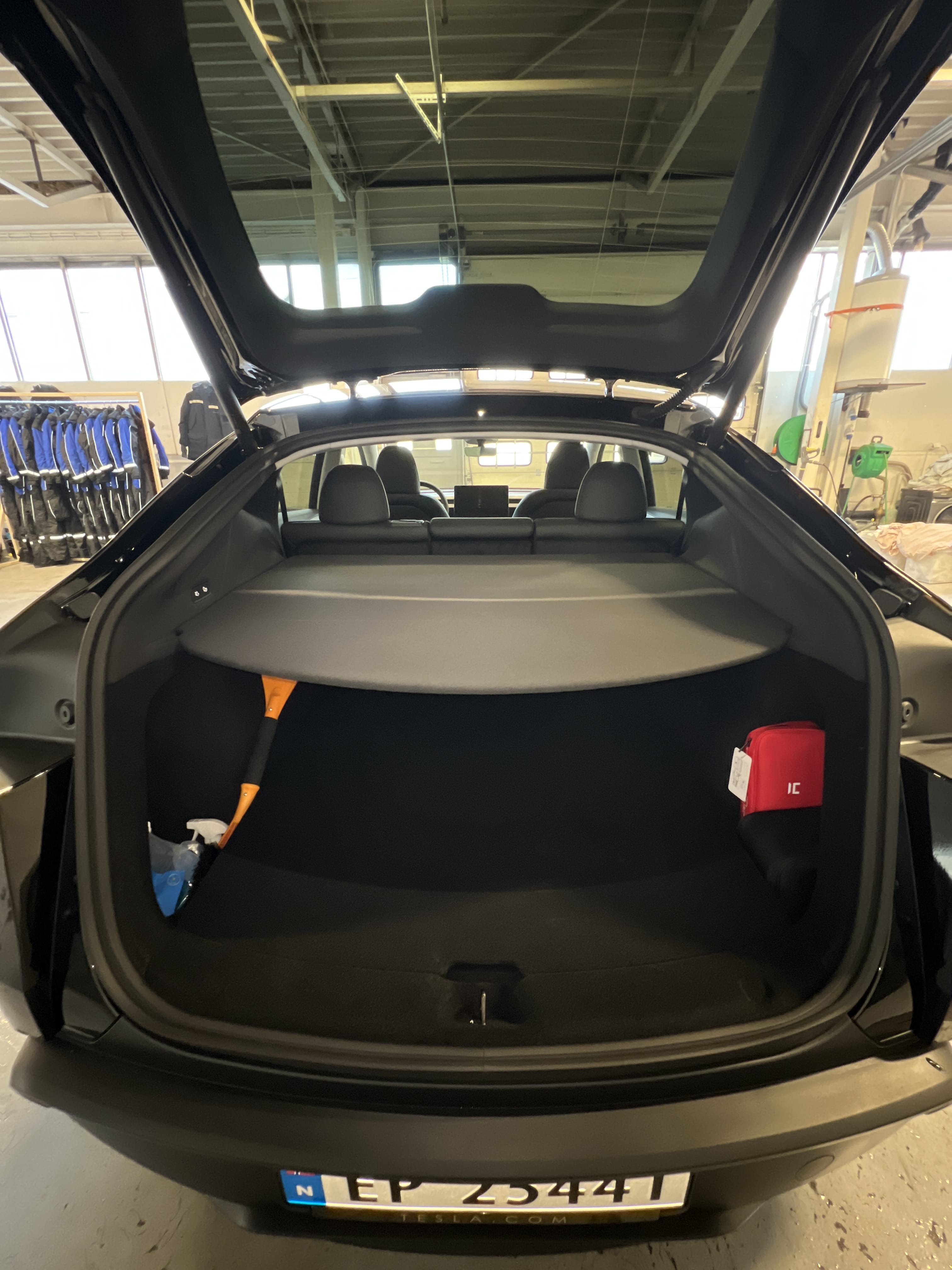 Tesla Model Y Long Range Juniper avec Audio Bluetooth