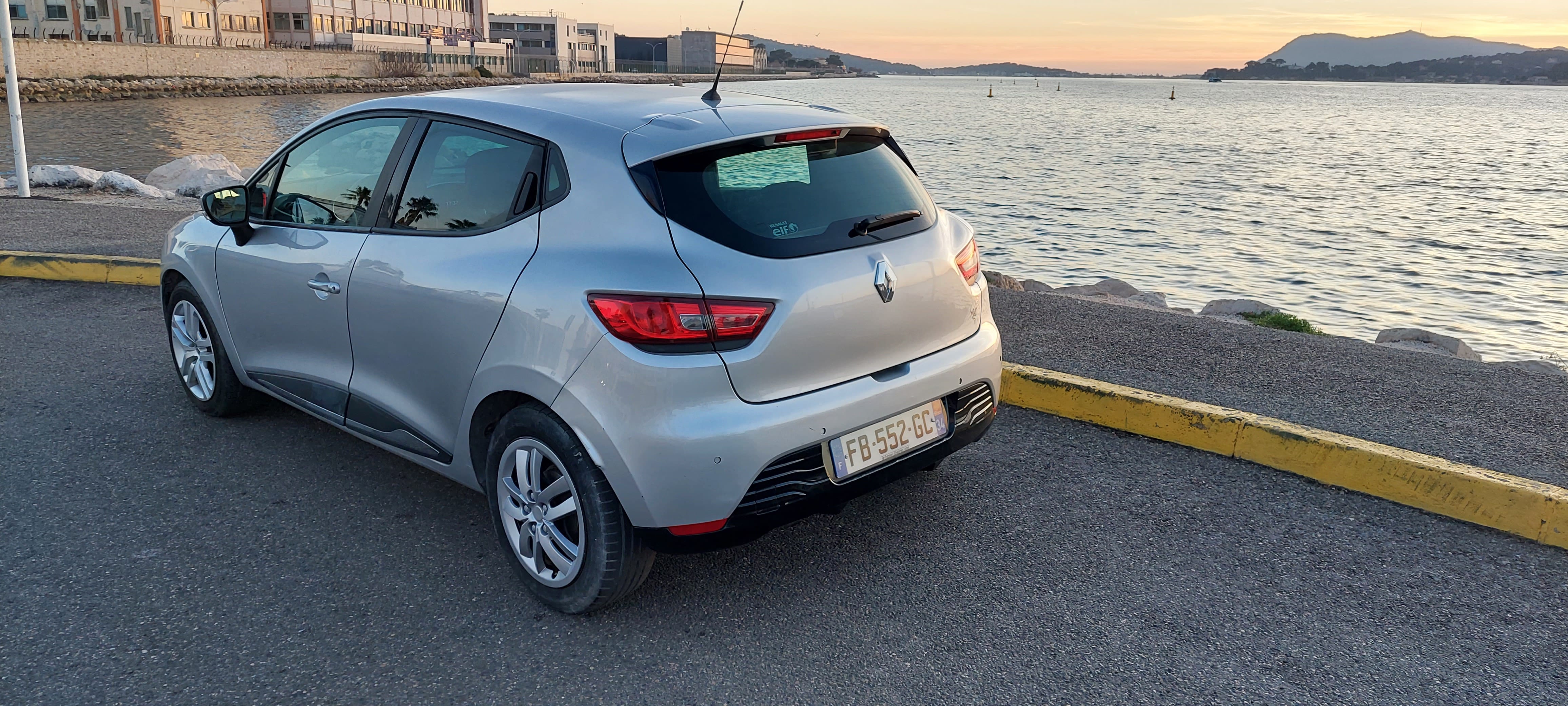 Renault Clio avec GPS