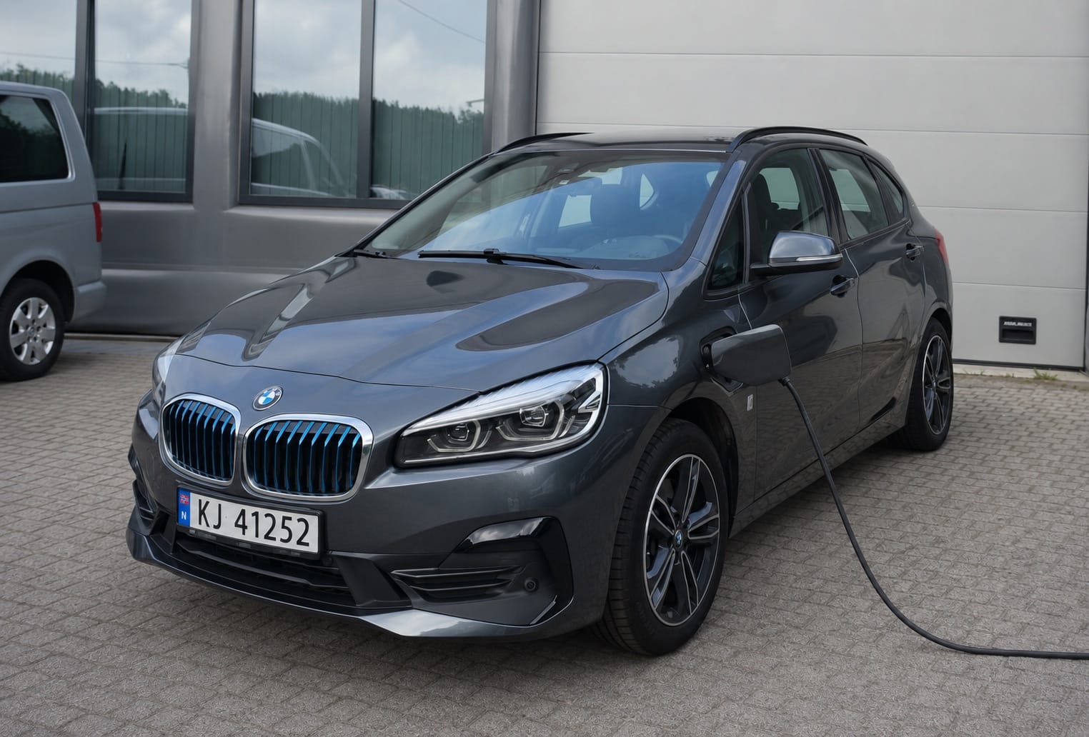 BMW  225xe Active Tourer, 2019, Blyfri 95 / Électrique (hybride), automatique