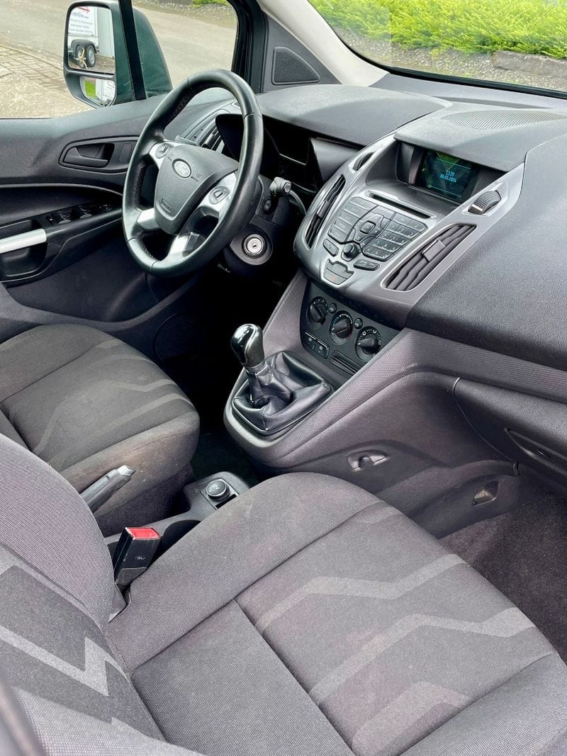 Ford Tourneo Connect Airport - Hotel - Villa - Alcudia con Silla infantil