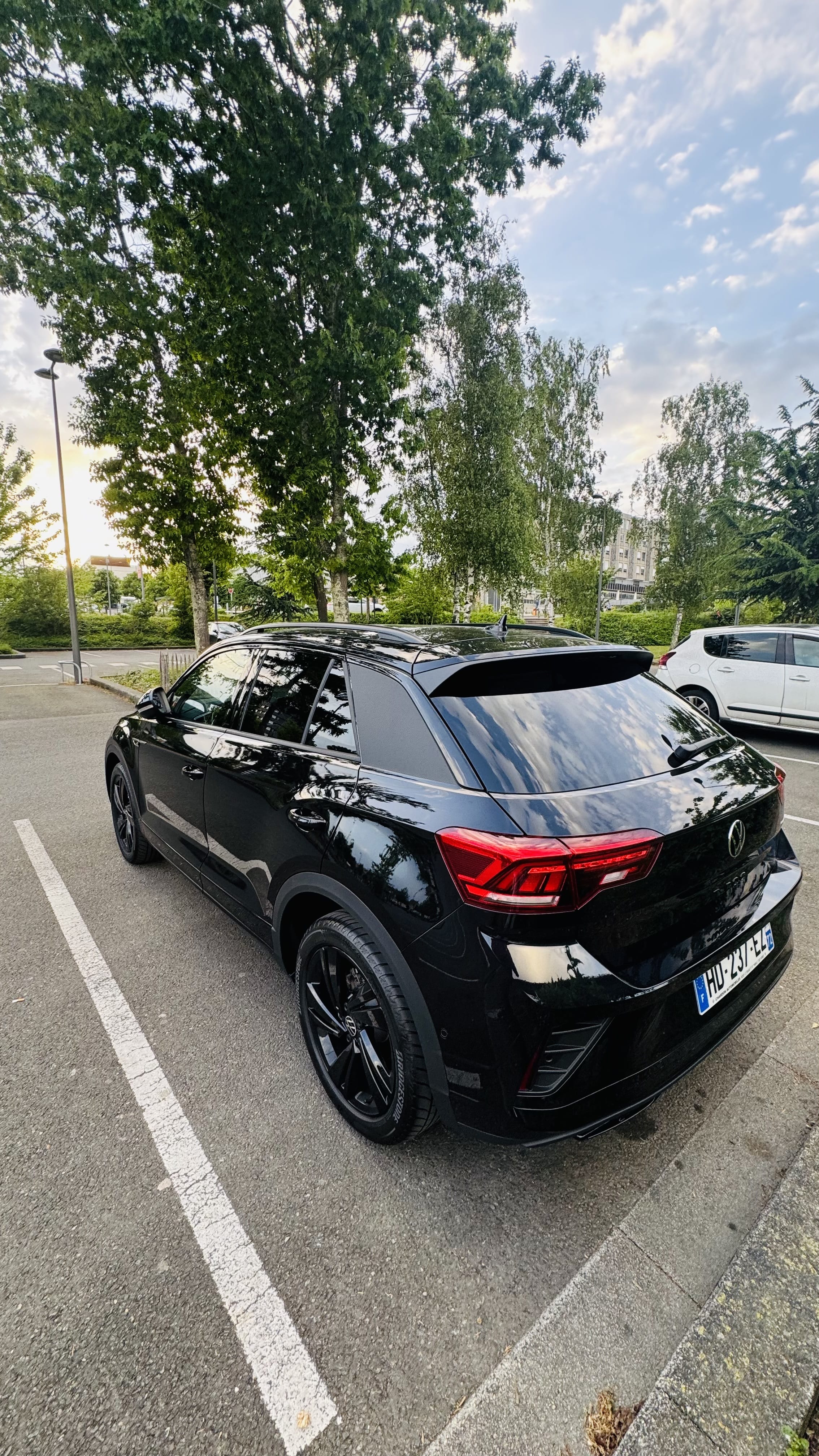 Volkswagen T-Roc avec GPS