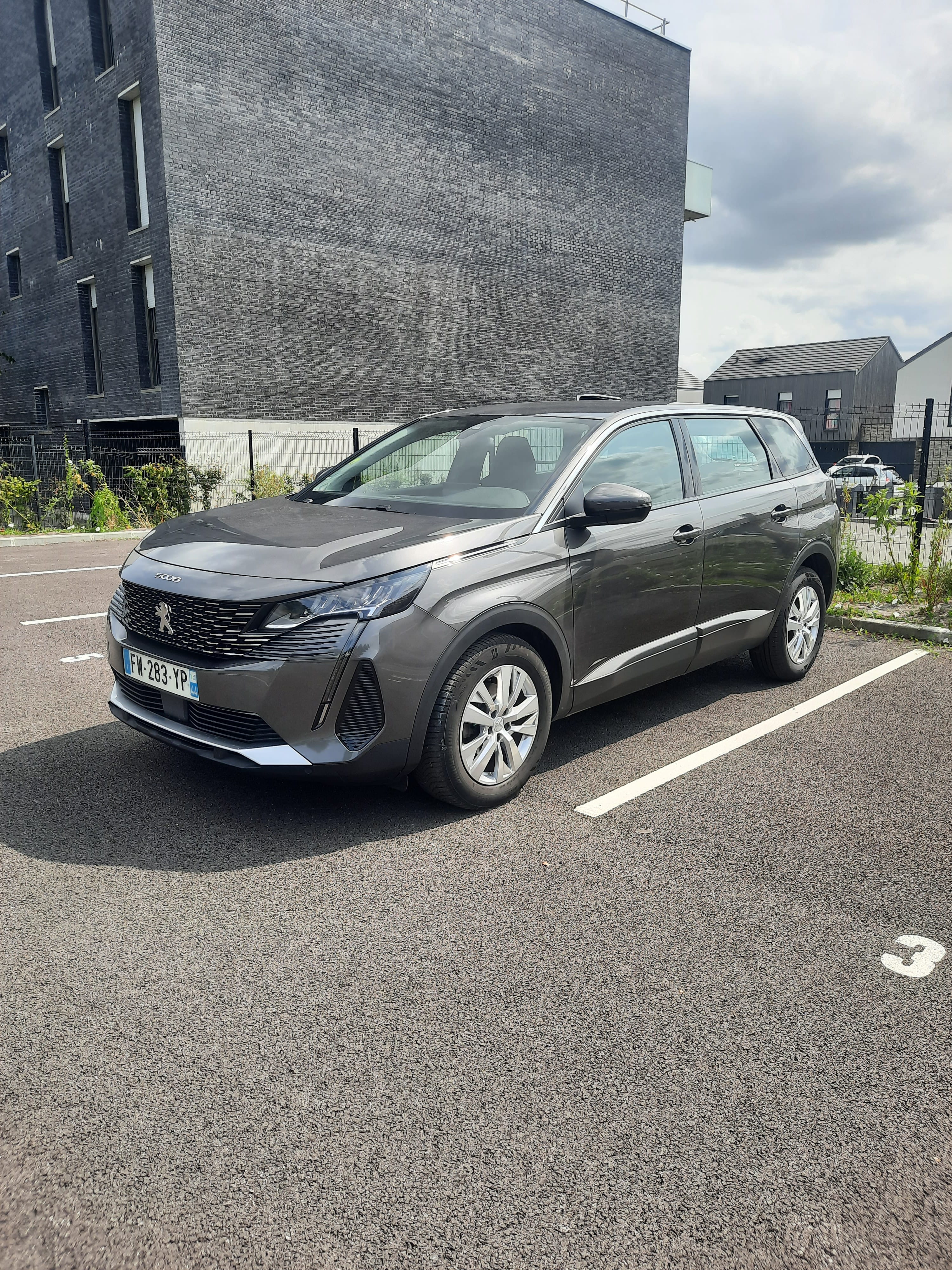 Peugeot 5008, 2021, Diesel, automatique, 7 places