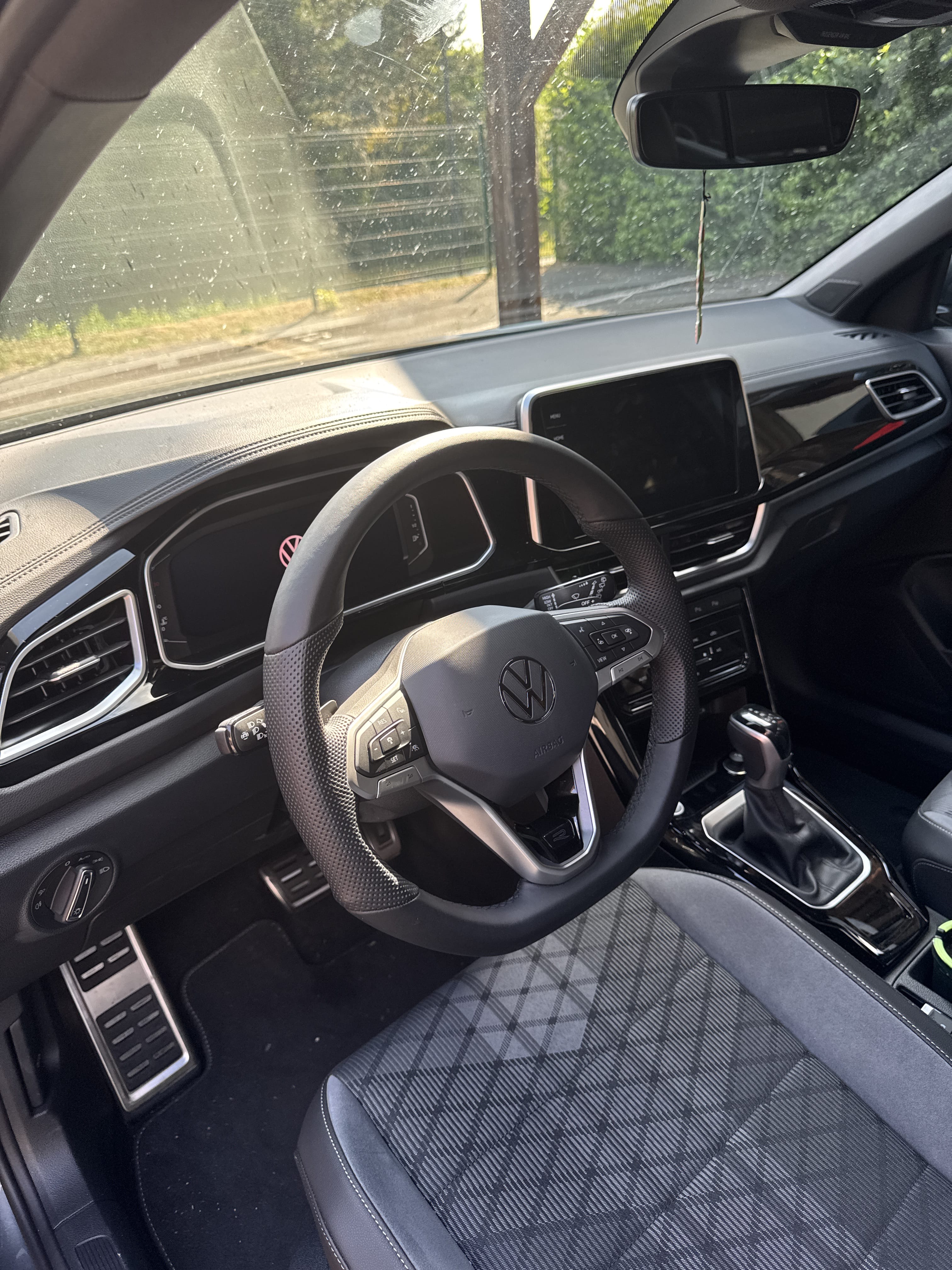 Volkswagen T-Roc avec GPS