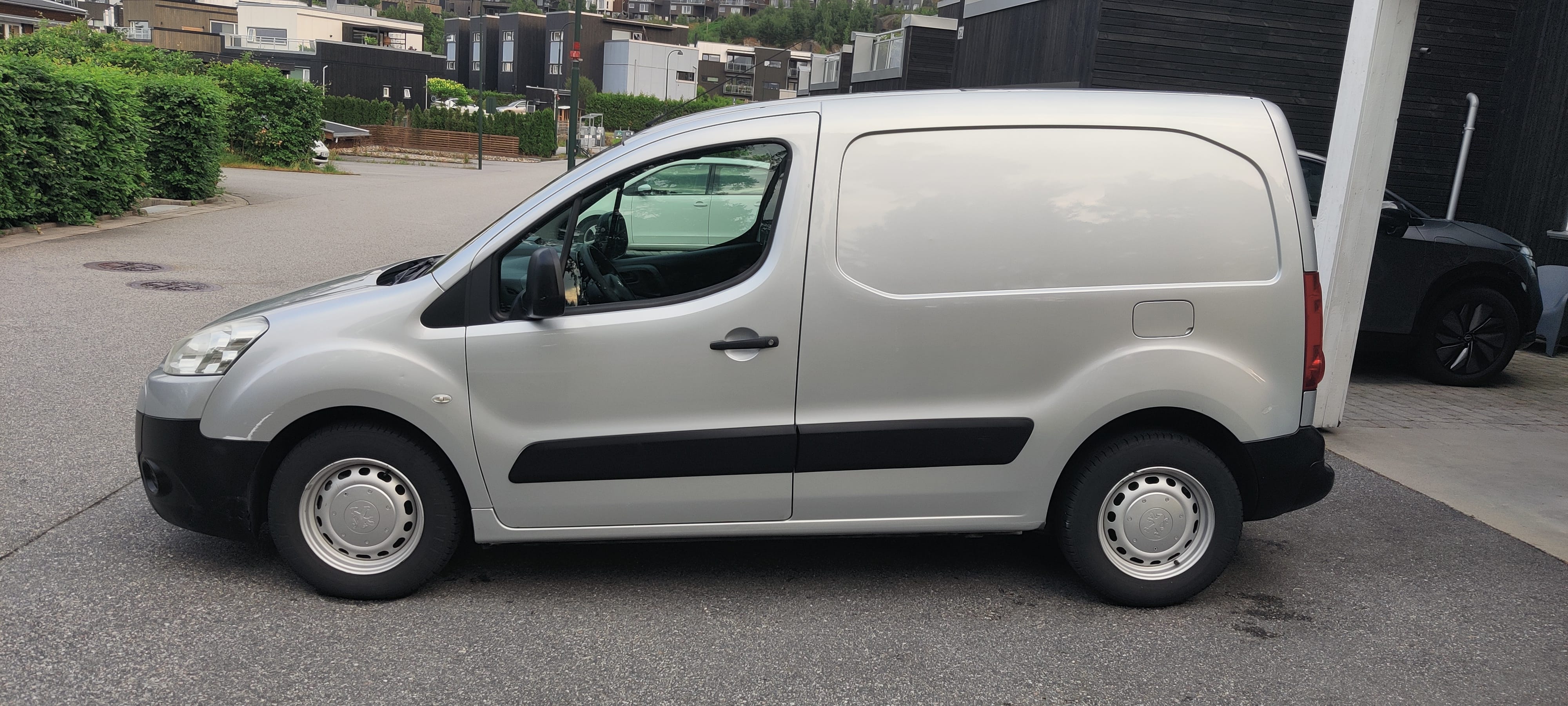 Peugeot Partner Varebil 1.6 Diesel (90hk) med Cruisekontroll