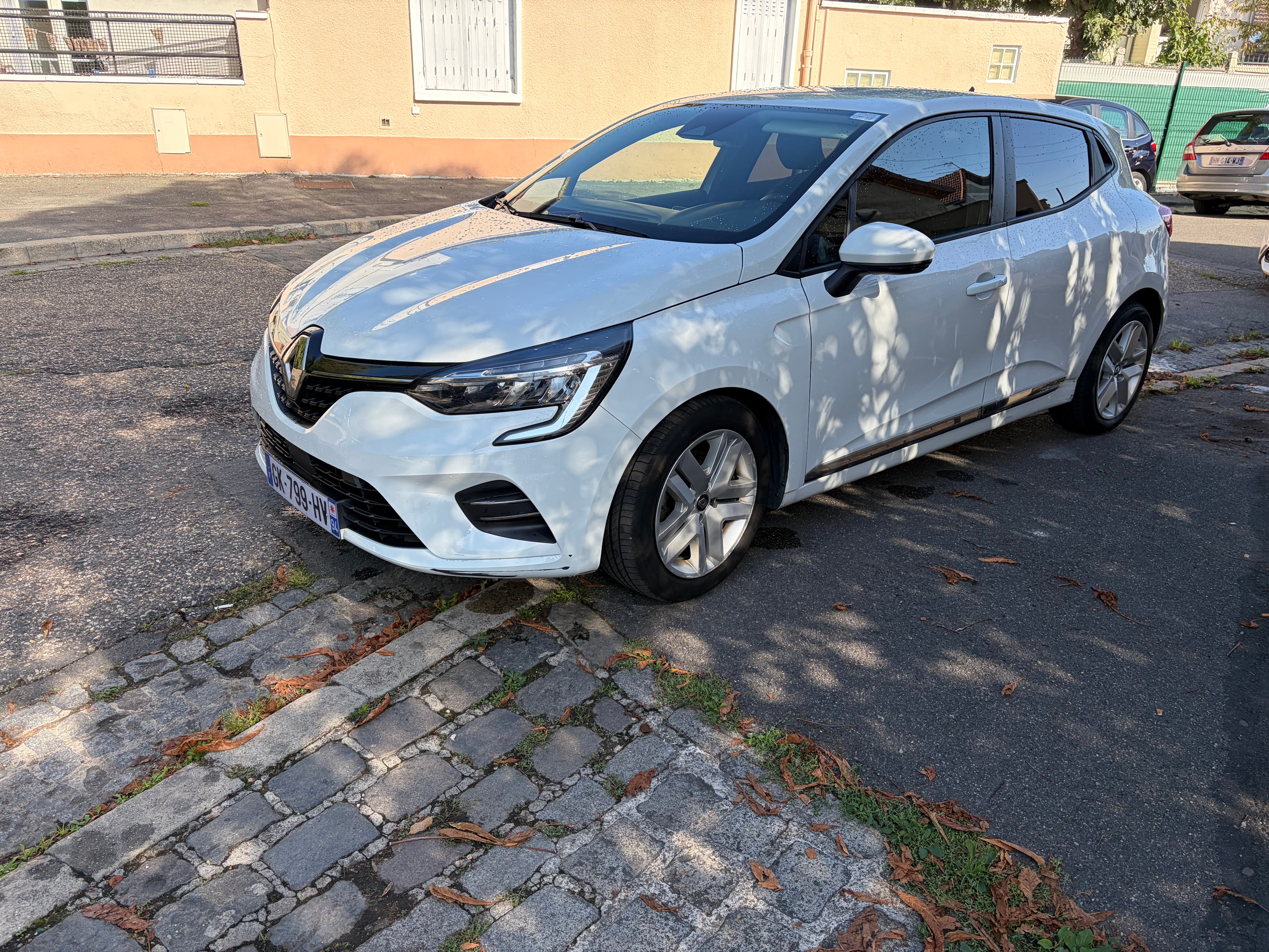 Renault Clio E-tech, 2022, Essence 95 / Électrique (hybride), automatique