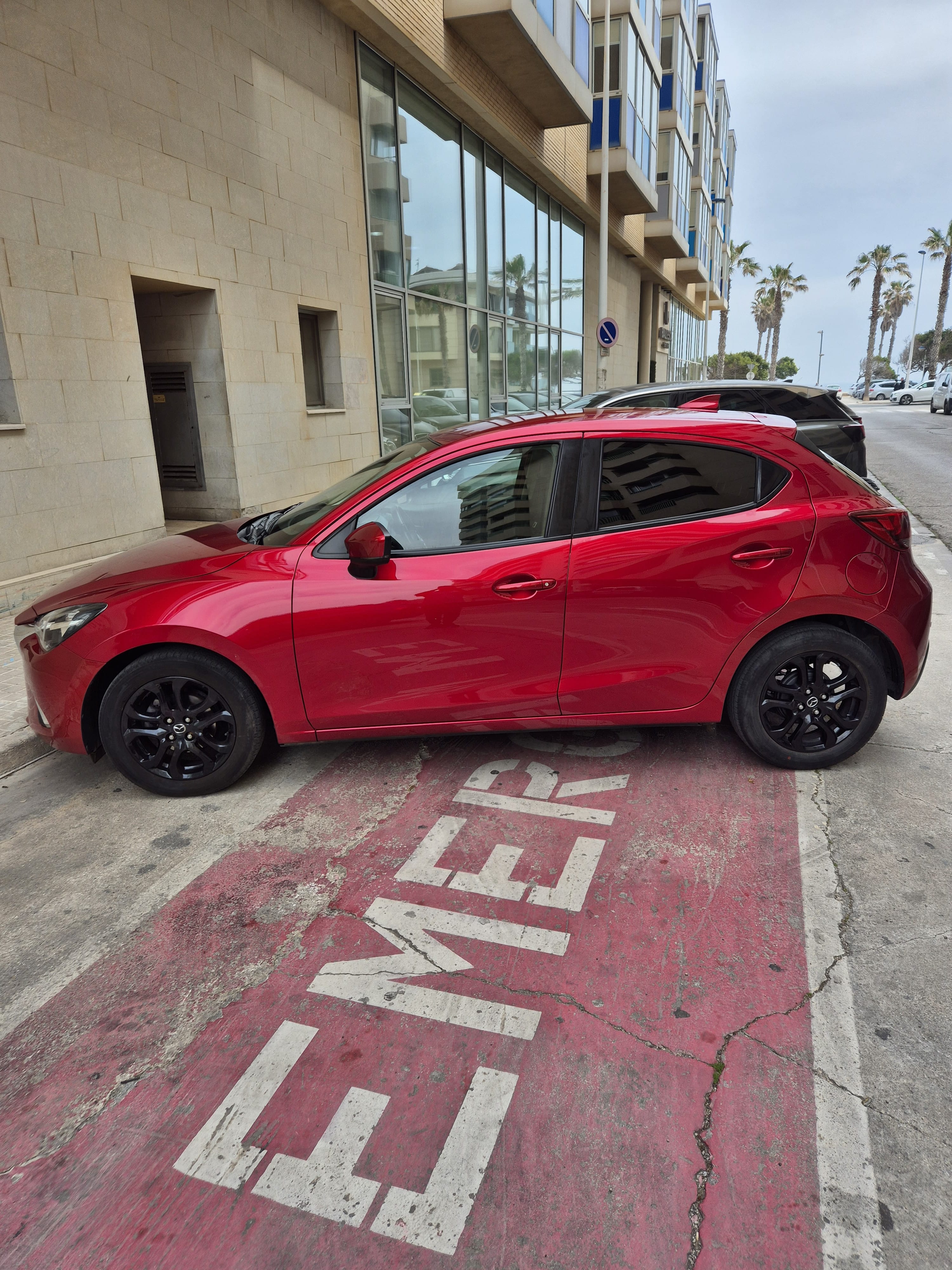 Mazda 2 con Aire acondicionado