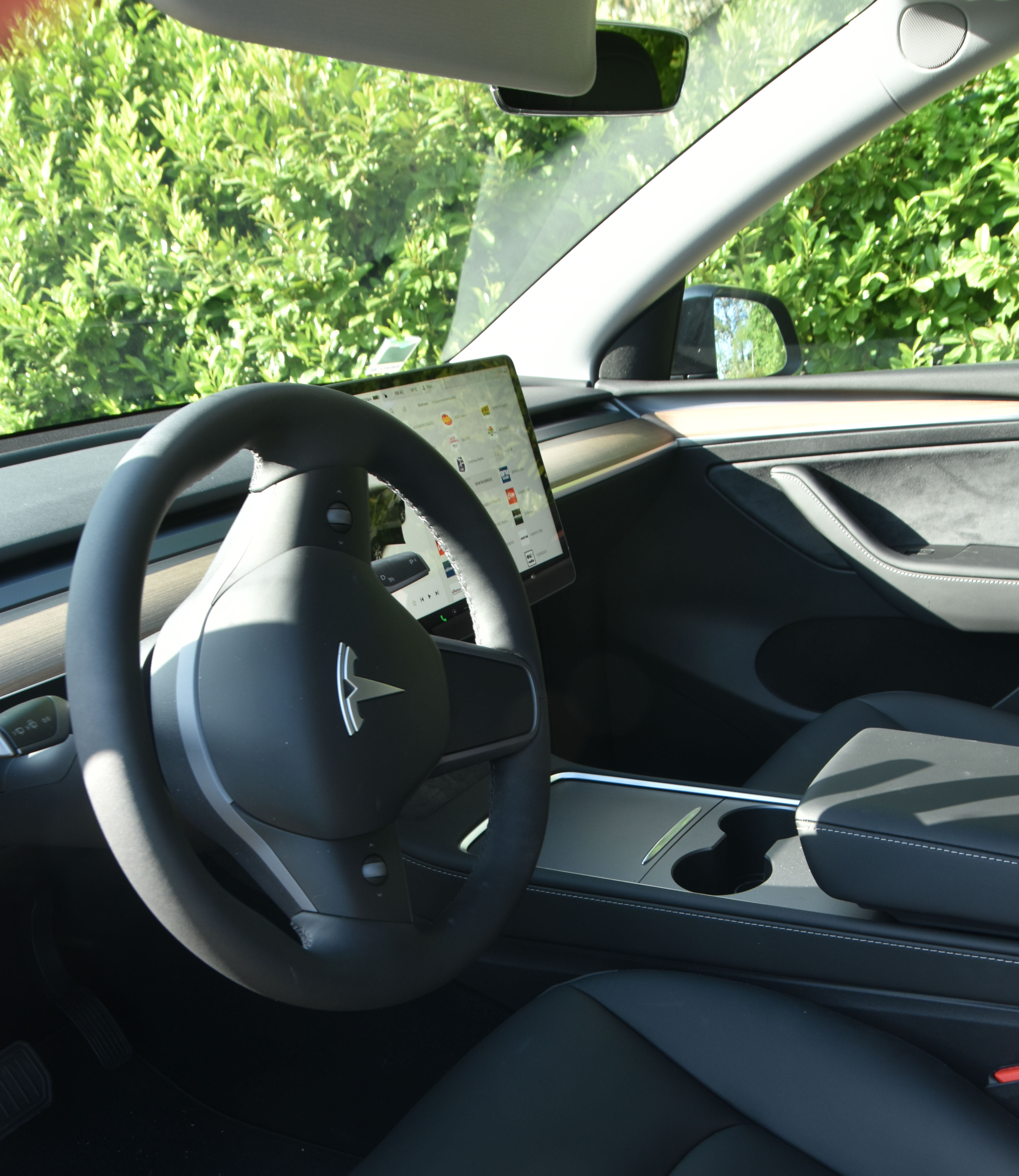 Tesla Model Y avec Siège bébé