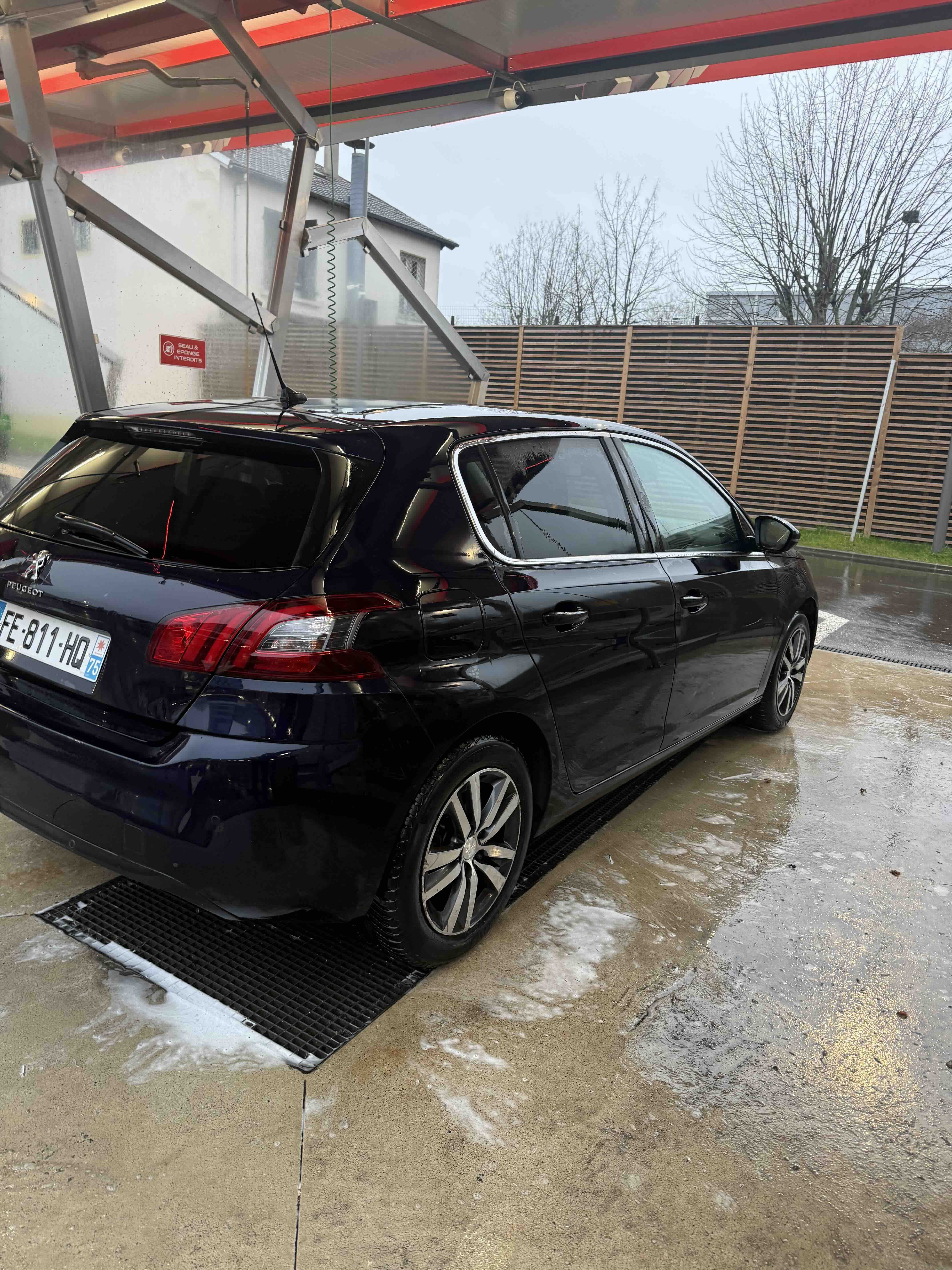 Peugeot 308 avec GPS