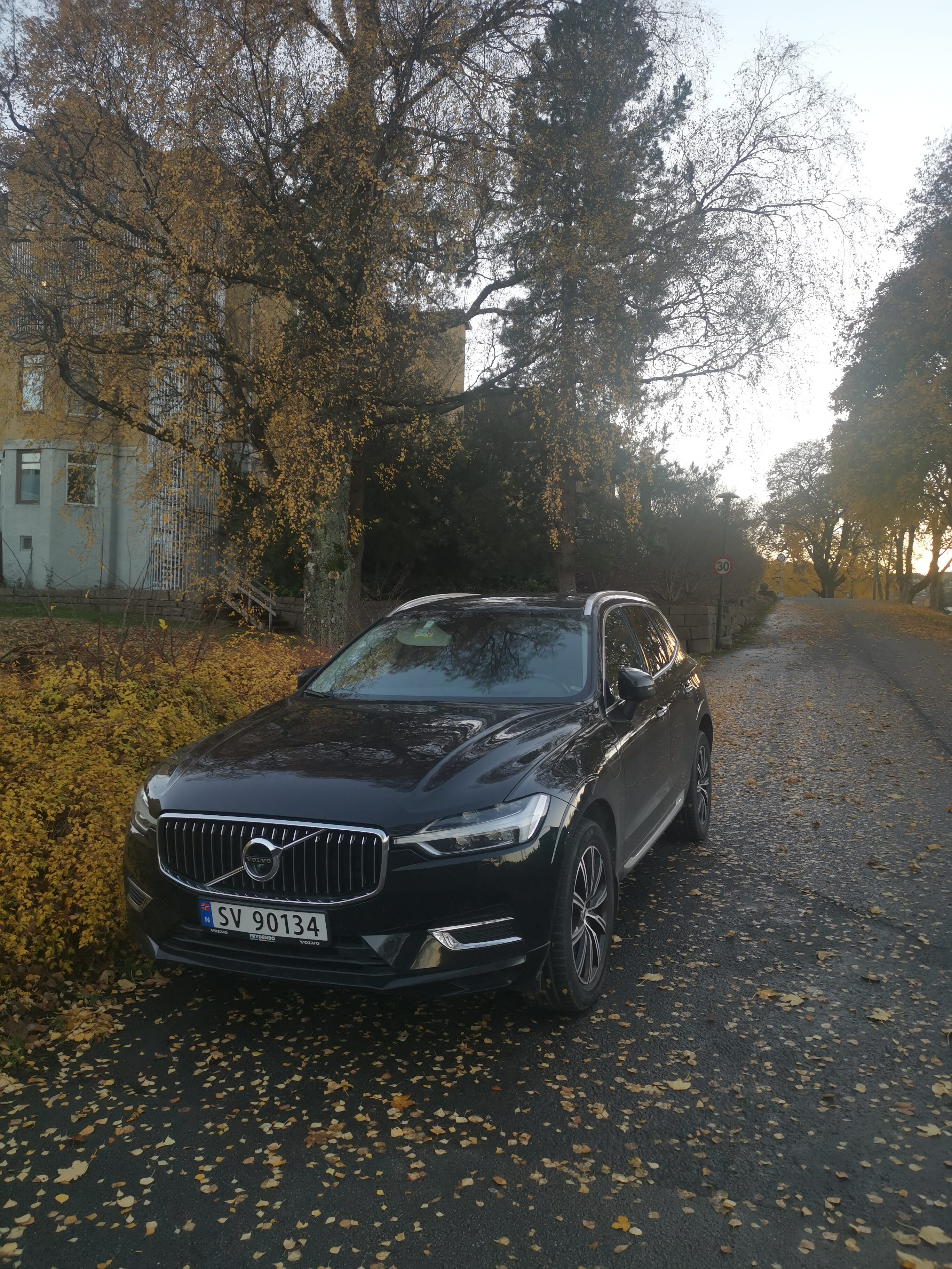 Volvo XC60 T8, 2018, Blyfri 95 / Elektro (Hybrid), Automatik