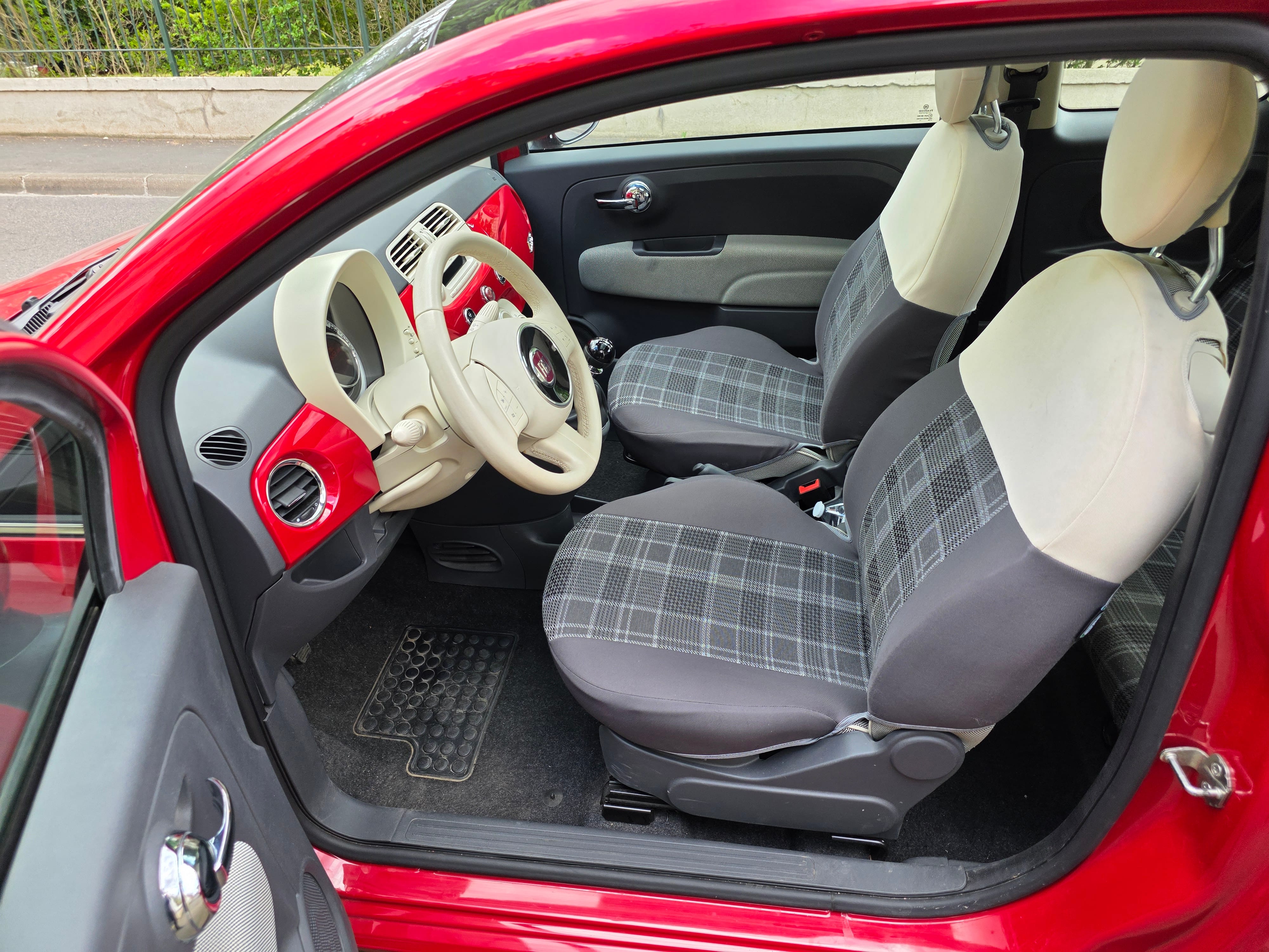 Fiat 500 avec Entrée audio / iPod