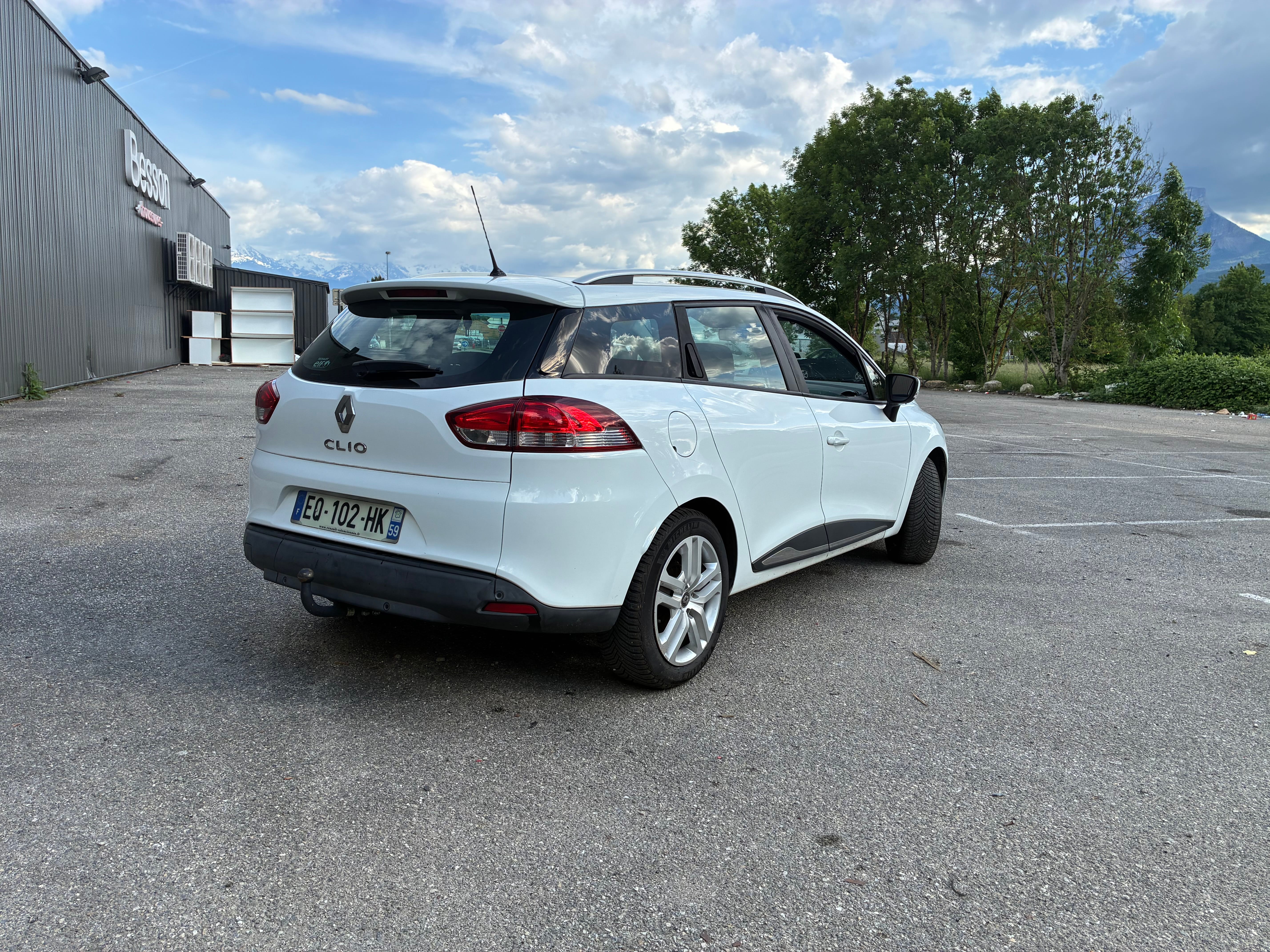 Renault Clio Estate 1.5dci avec Autoradio