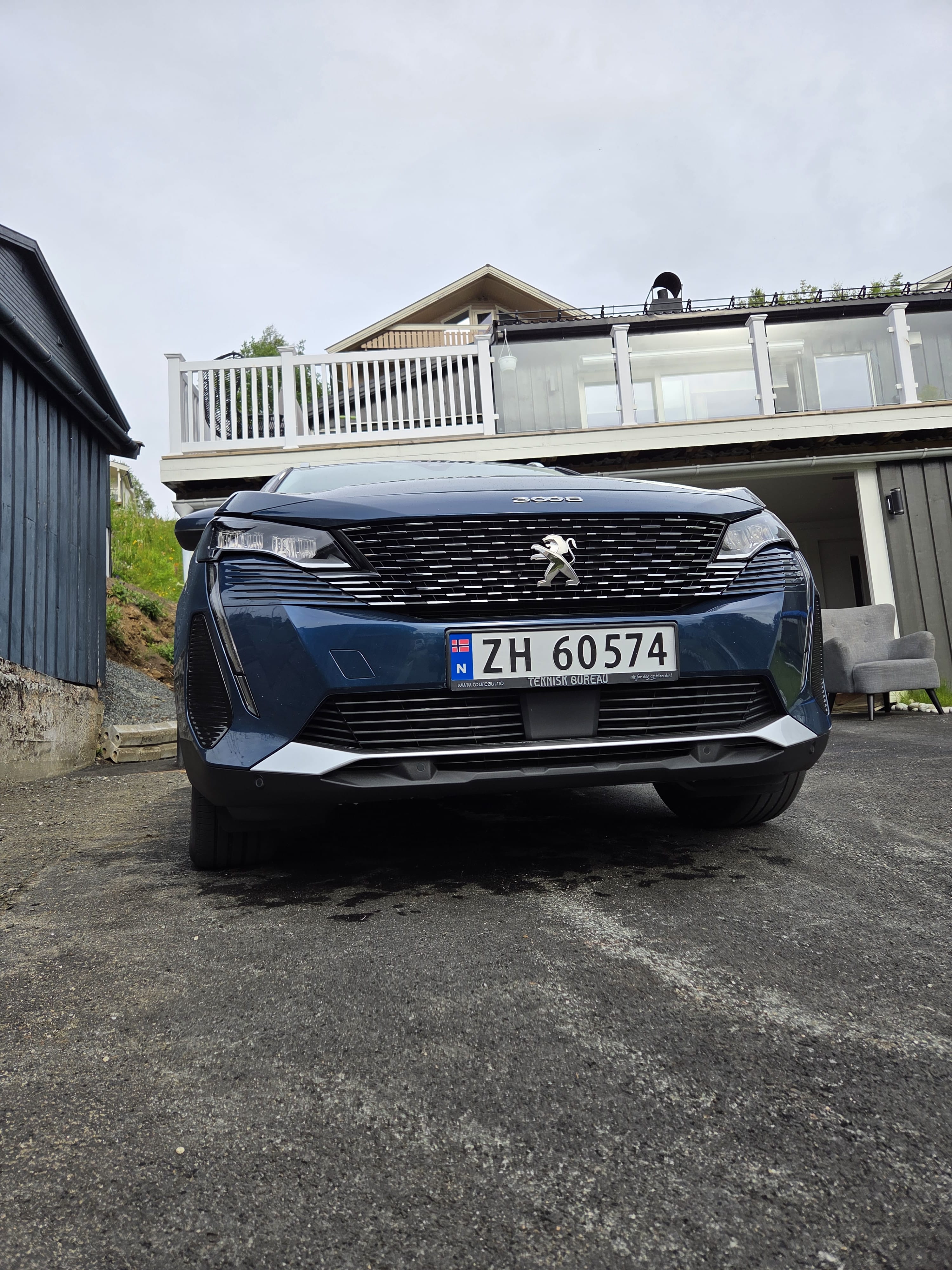 Peugeot 3008 Plug-in Bensin Hybrid avec Quatre roues motrices