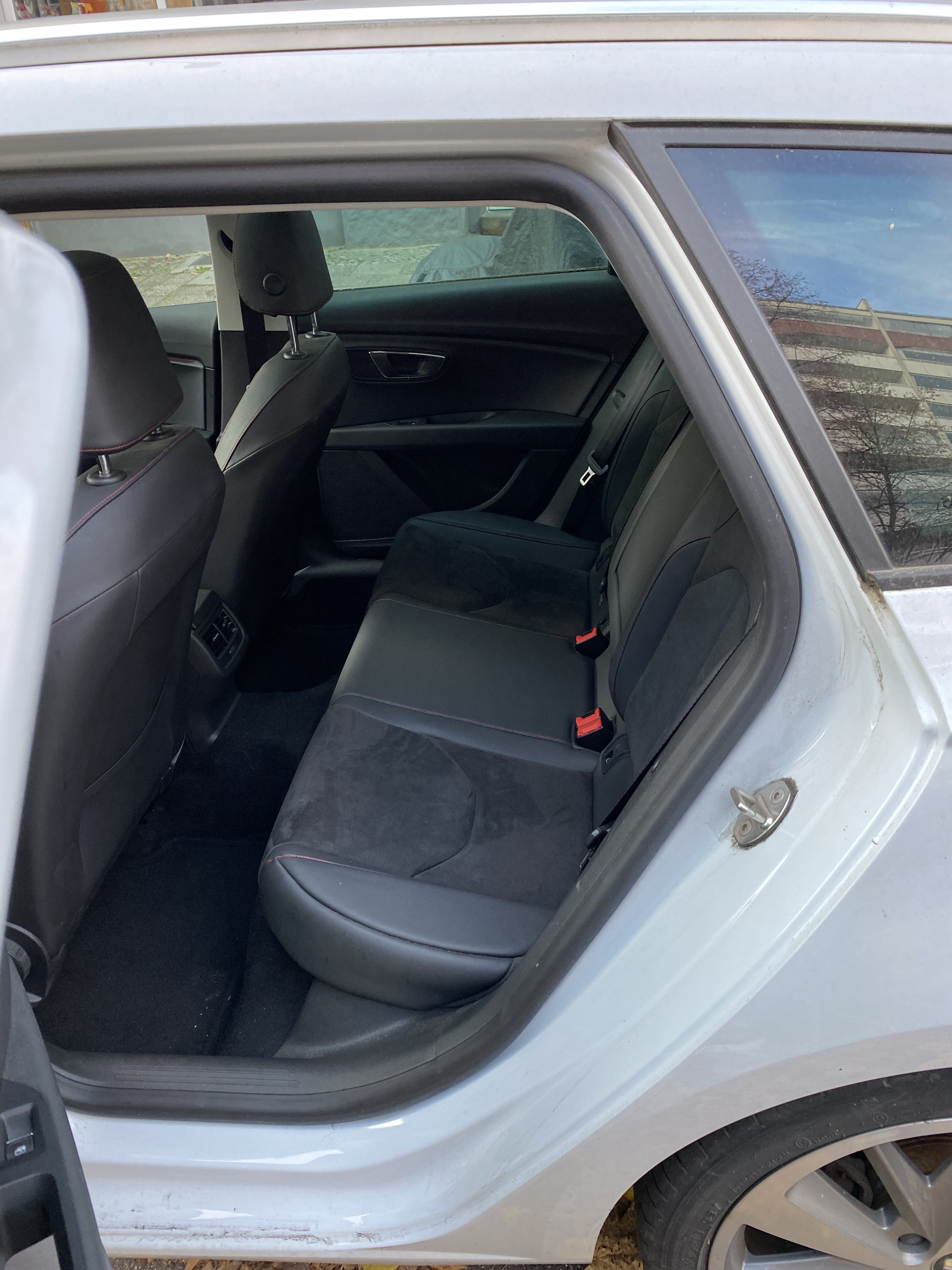 Seat Leon ST 2.0 TDI mit Tempomat