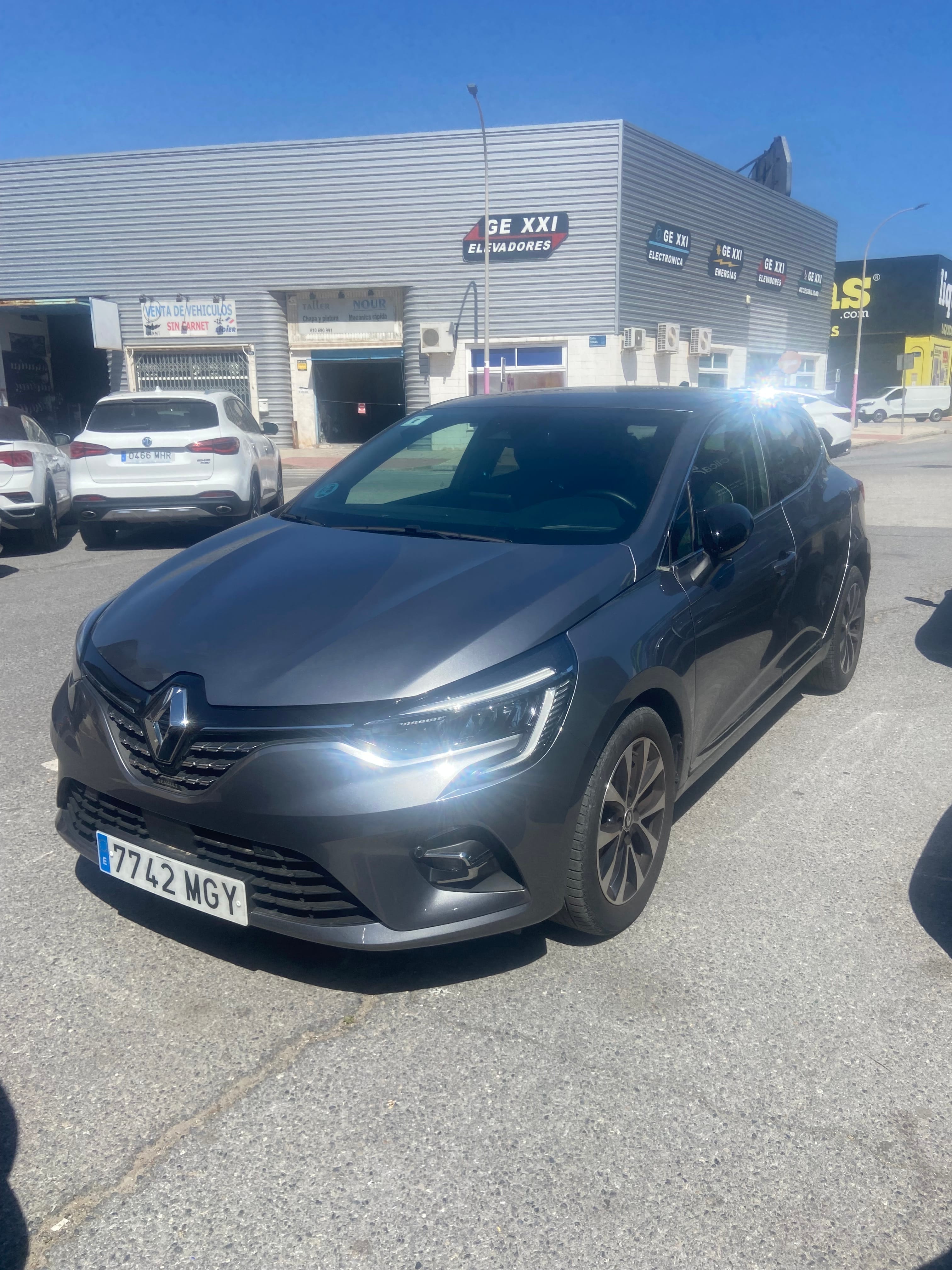 Renault Clio con Silla infantil