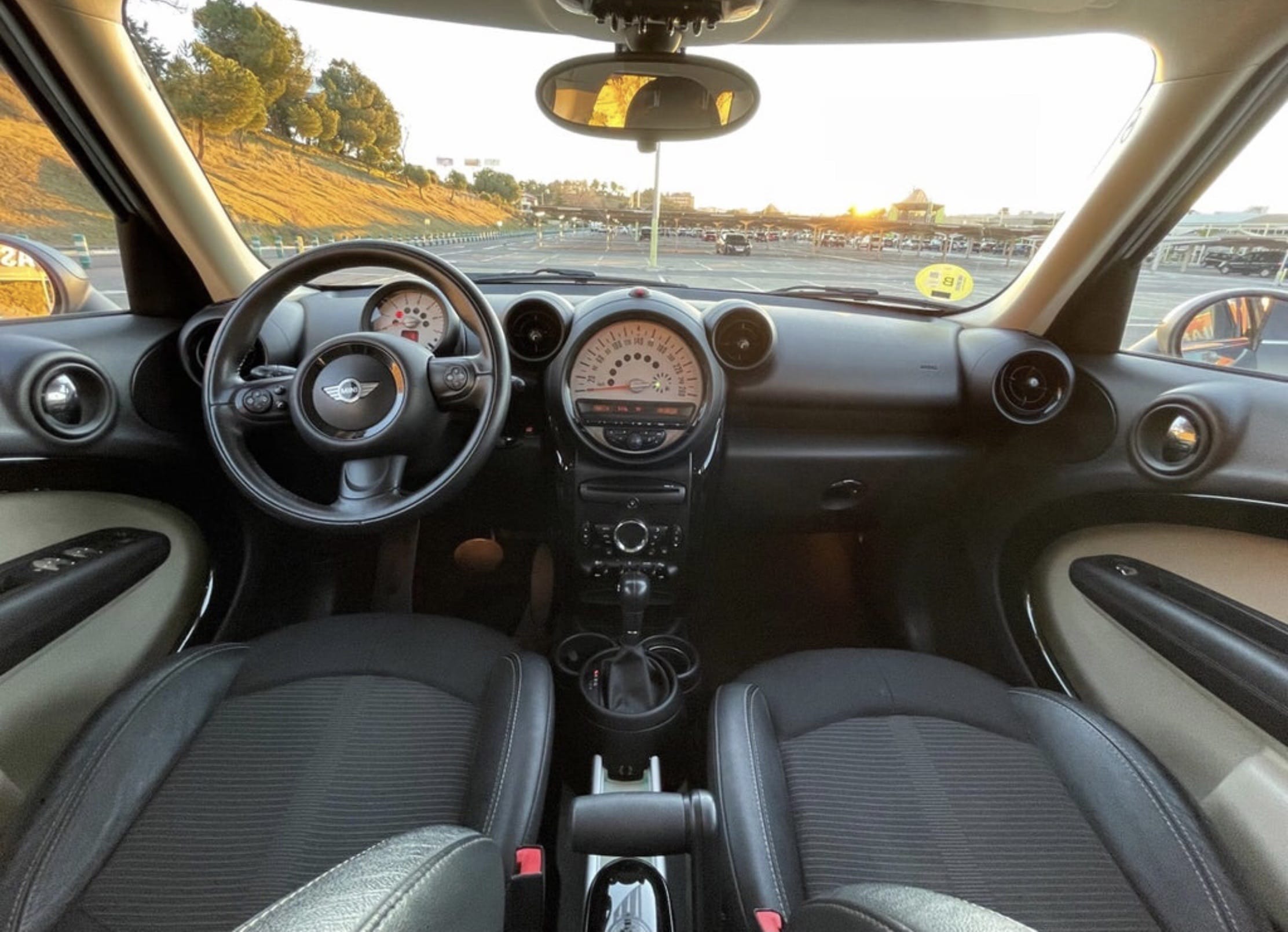 Mini Countryman Cooper SD con Silla infantil