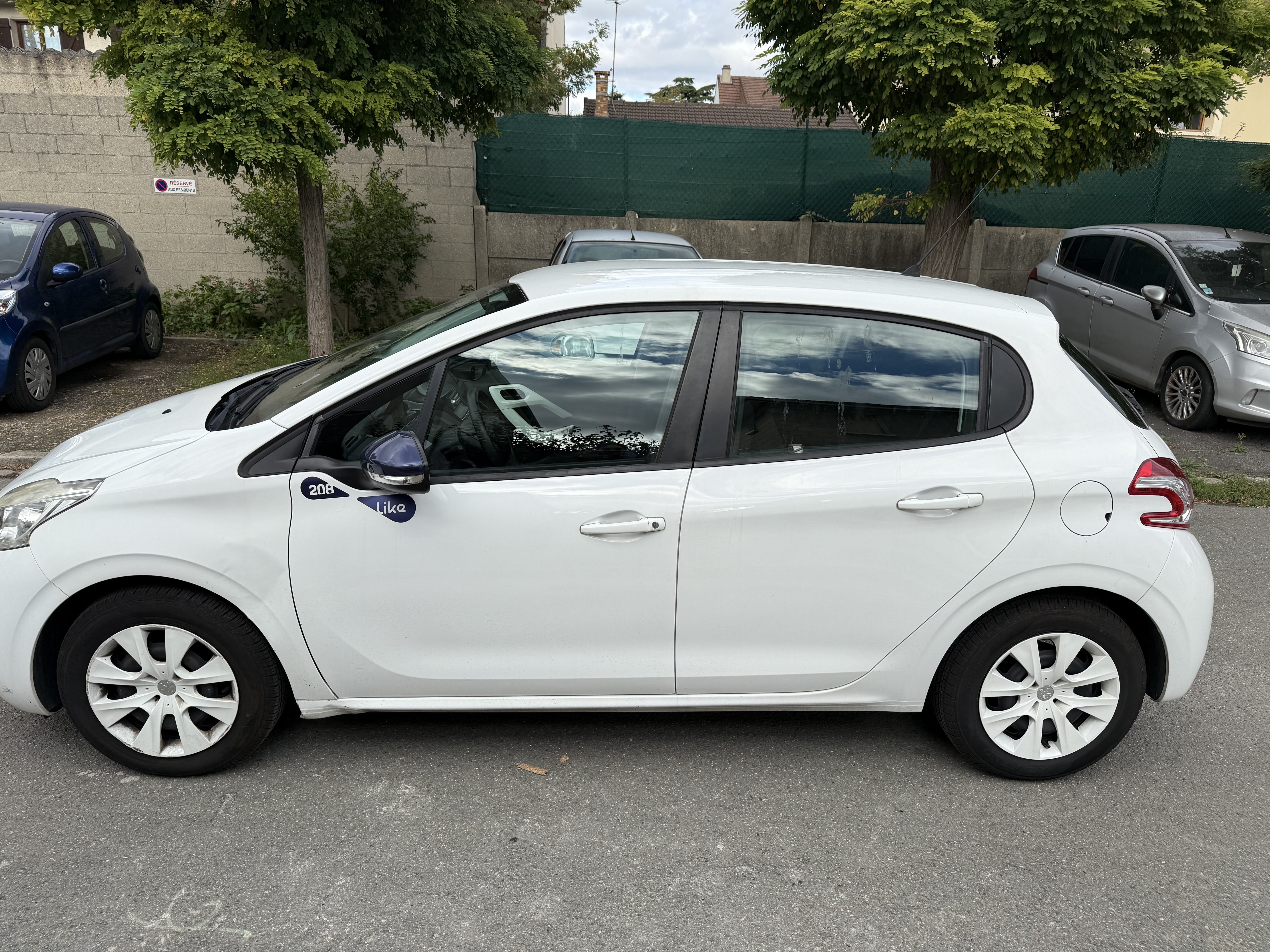 Peugeot 208 avec Climatisation
