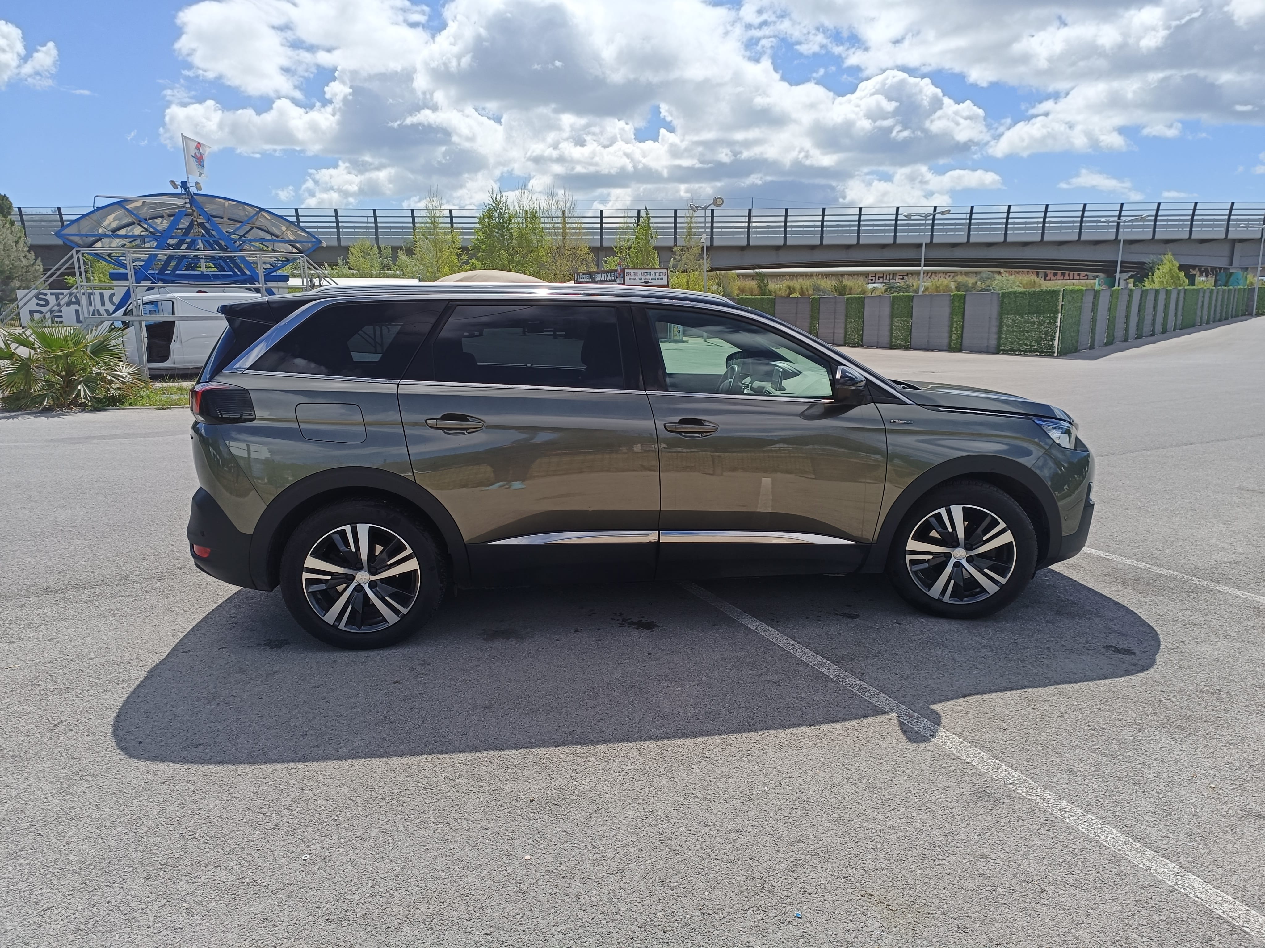 Peugeot 5008 avec Régulateur de vitesse