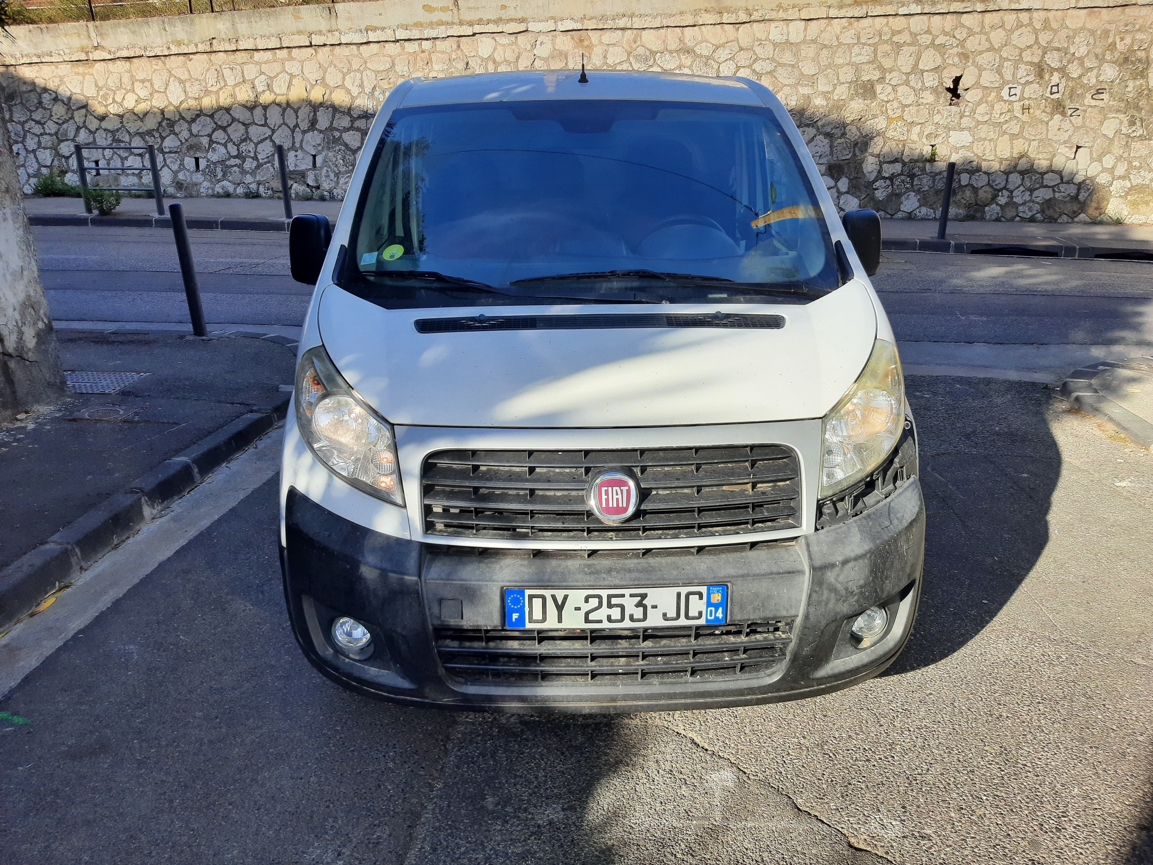 Fiat Scudo 2.0 HDI avec Autoradio
