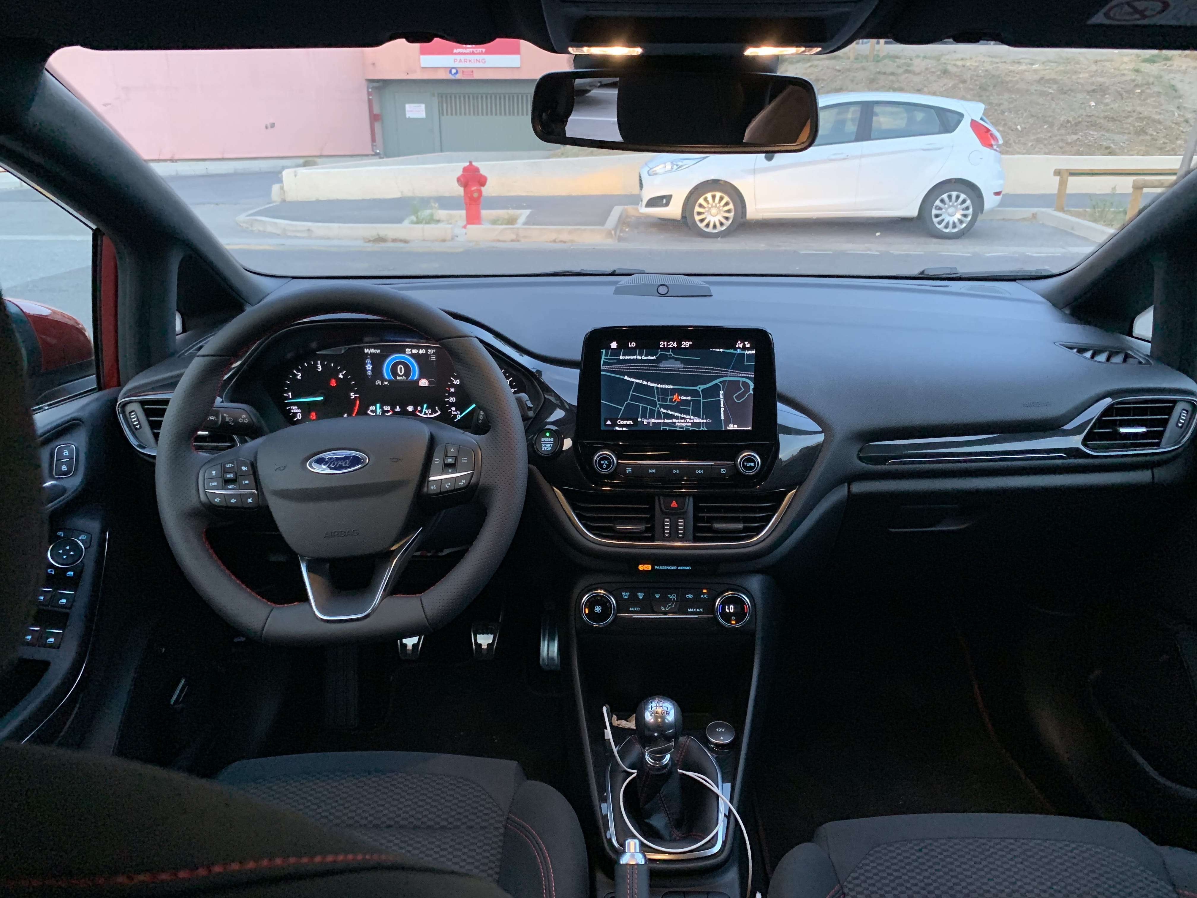 Ford Fiesta 1,5 tdci st line 85cv avec GPS