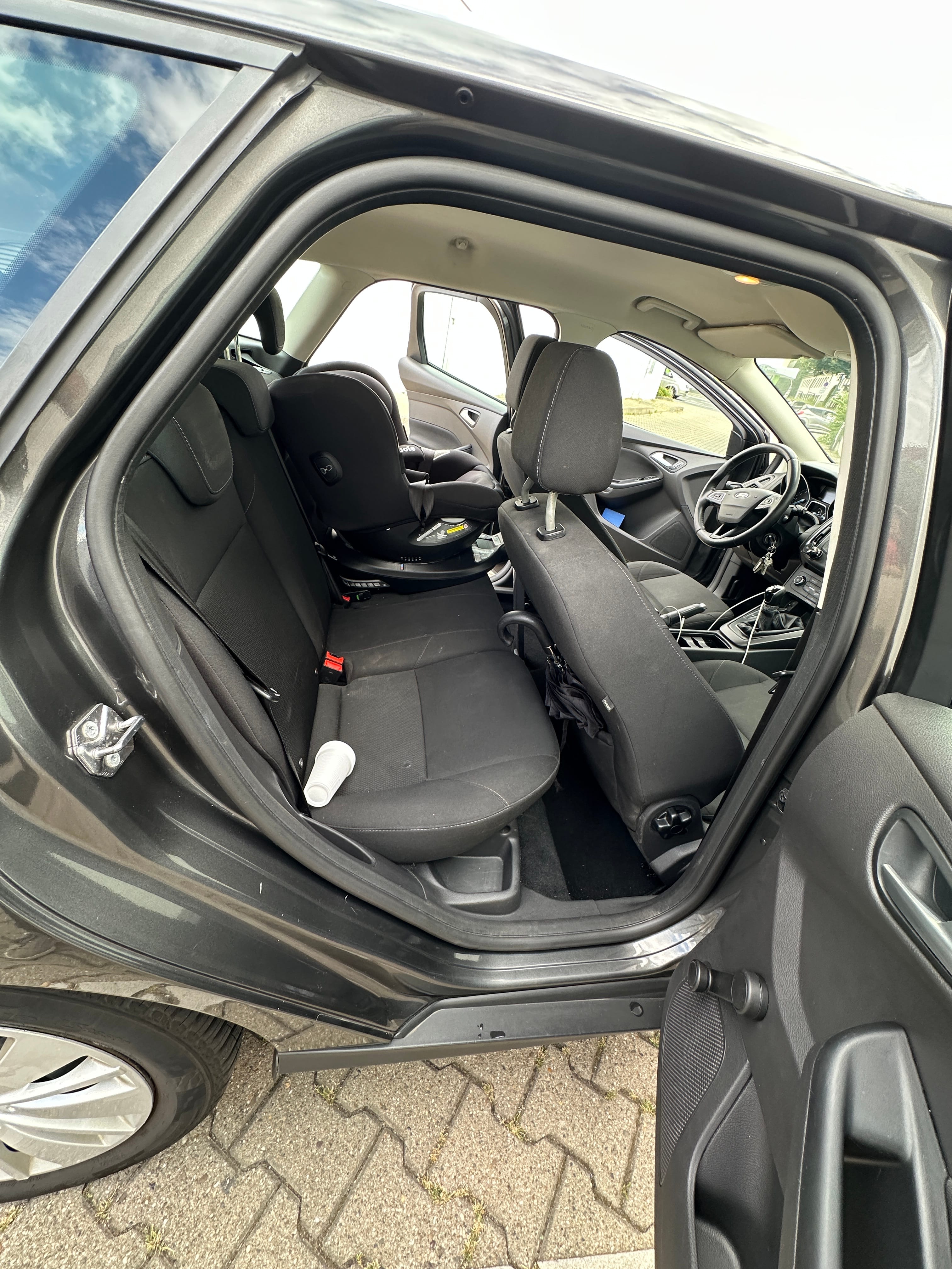 Ford Focus Turnier 1.0 EcoBoost mit Rückfahrkamera