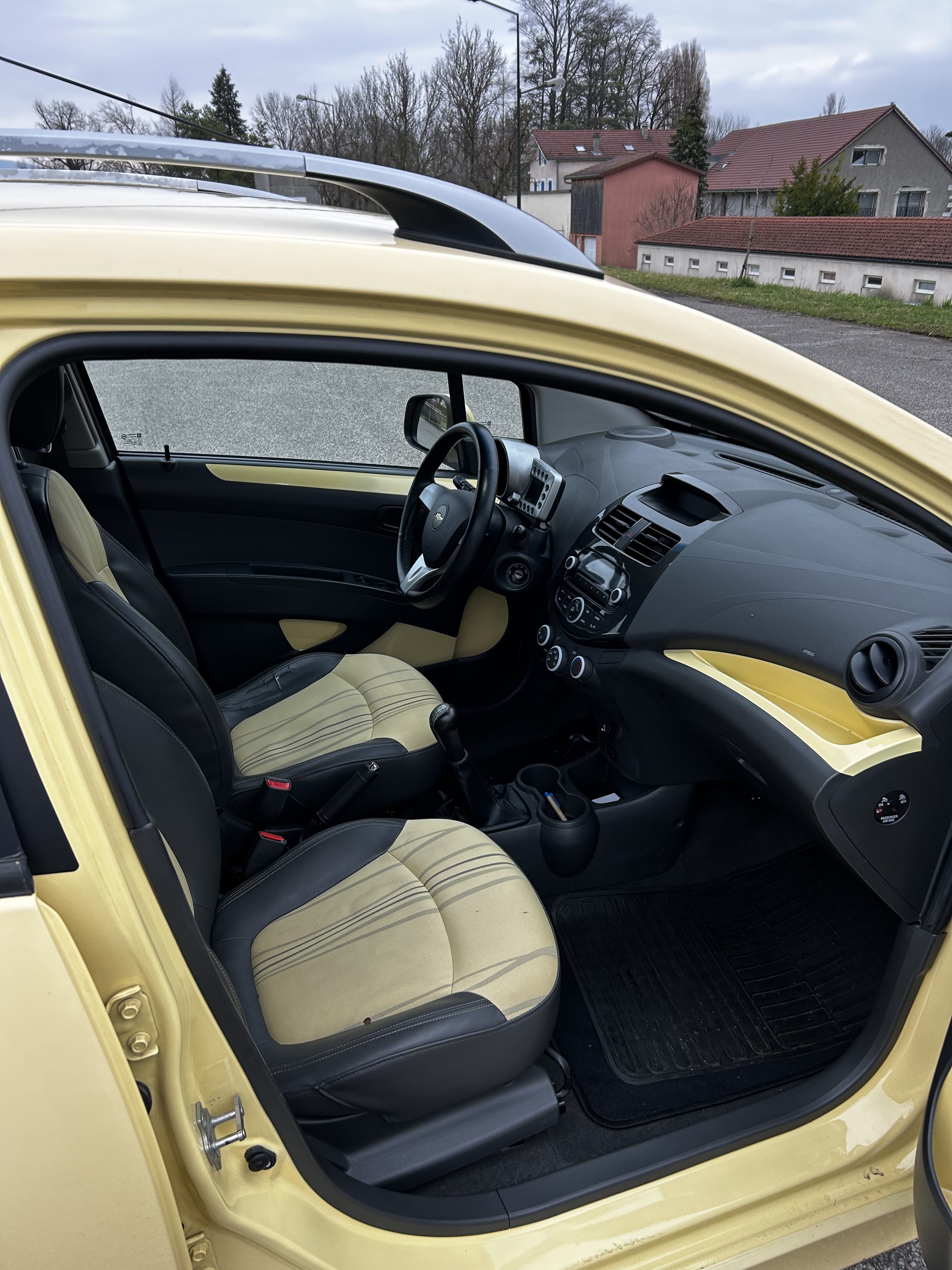Chevrolet Spark 1.2  - 81cv avec Porte-vélos