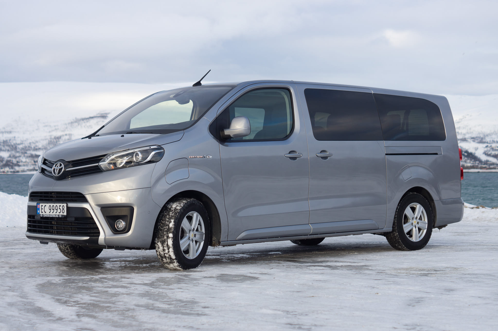 Toyota Proace Verso utvendig vask inkludert, 2021, Elektro, Automatik, 8 Sitze
