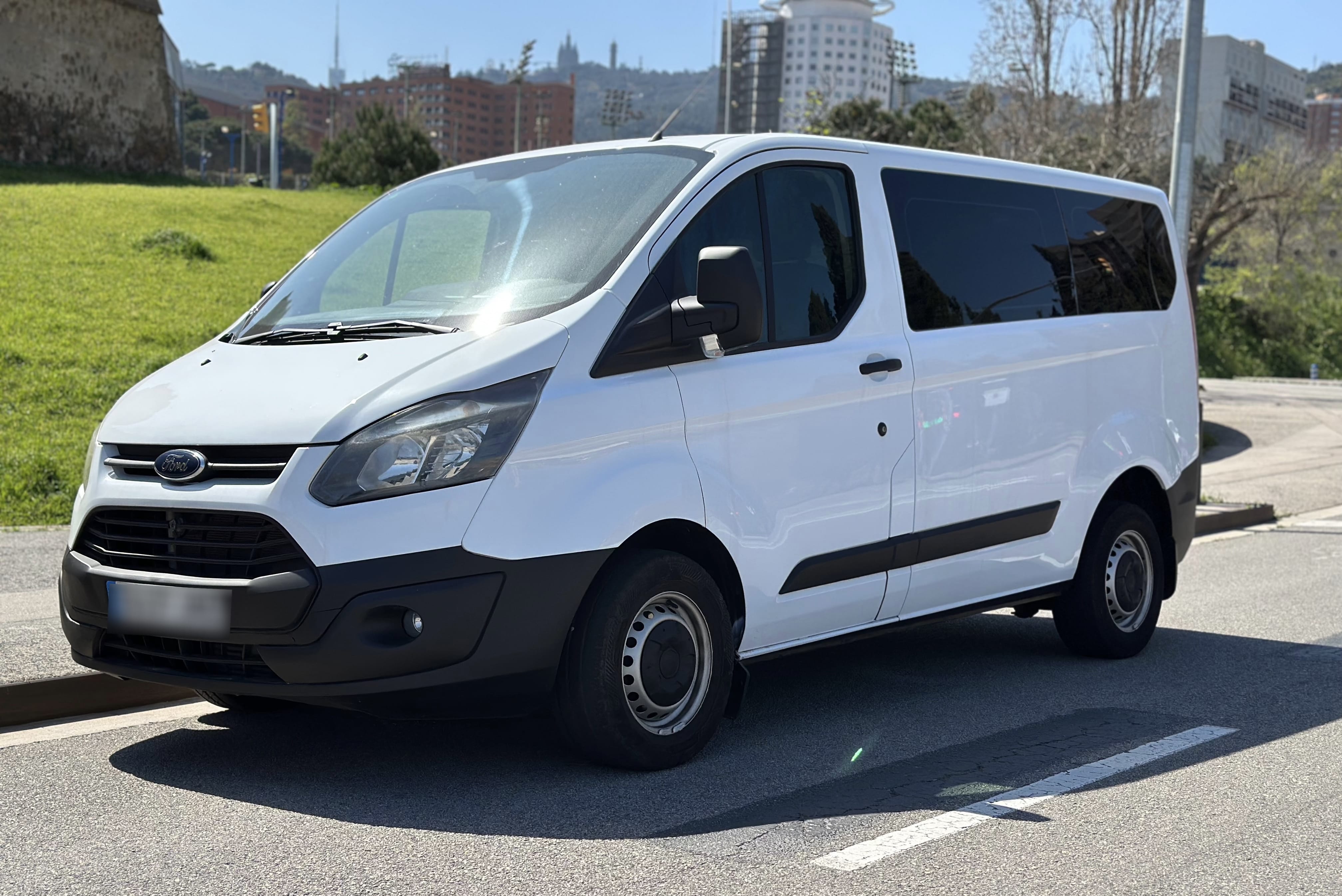 Ford Transit Custom Kombi JHZ med Aircondition