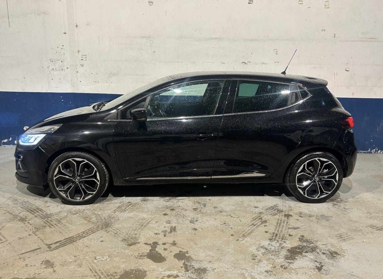 Renault Clio avec Climatisation