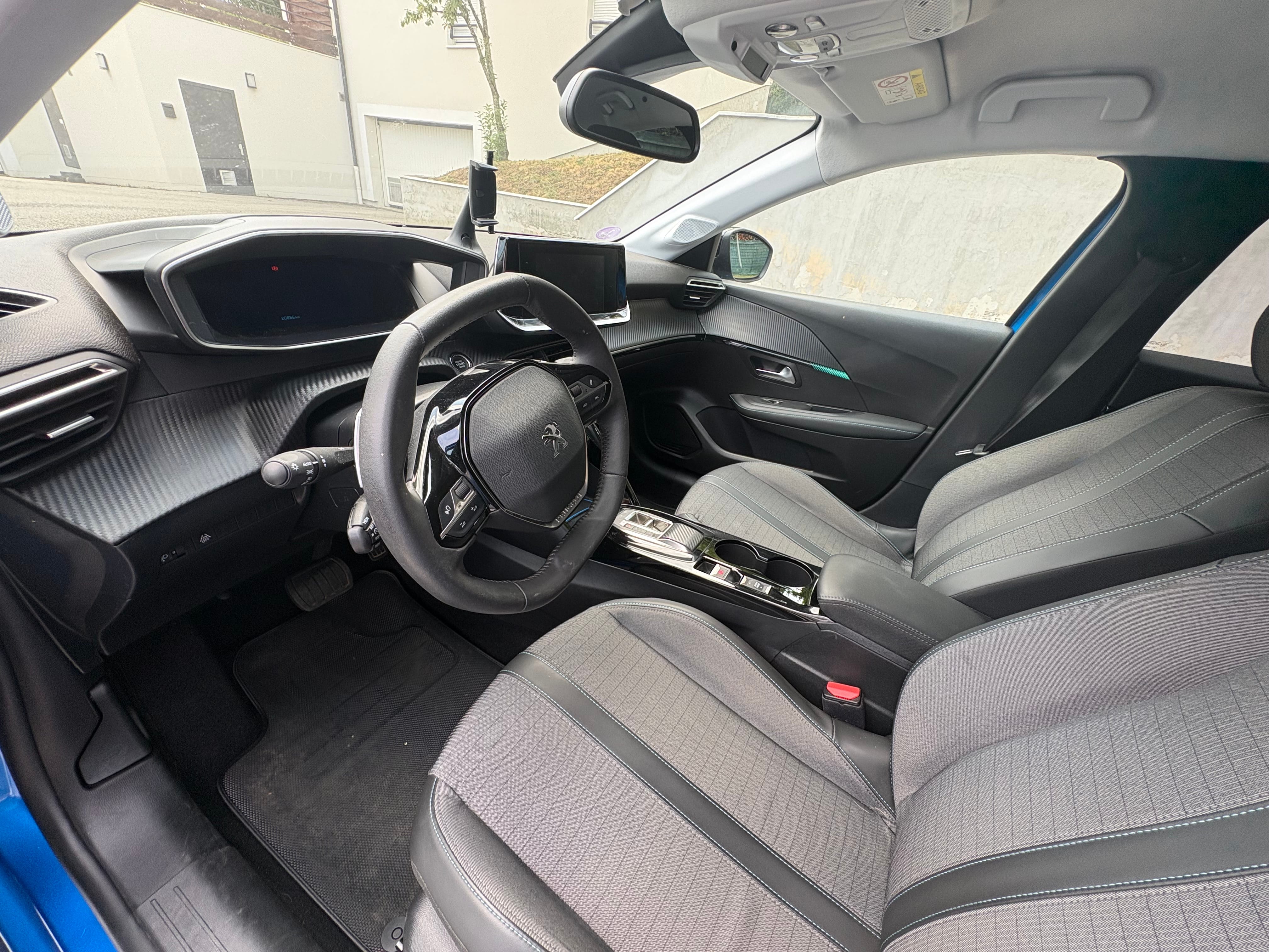 Peugeot 208 avec Port USB