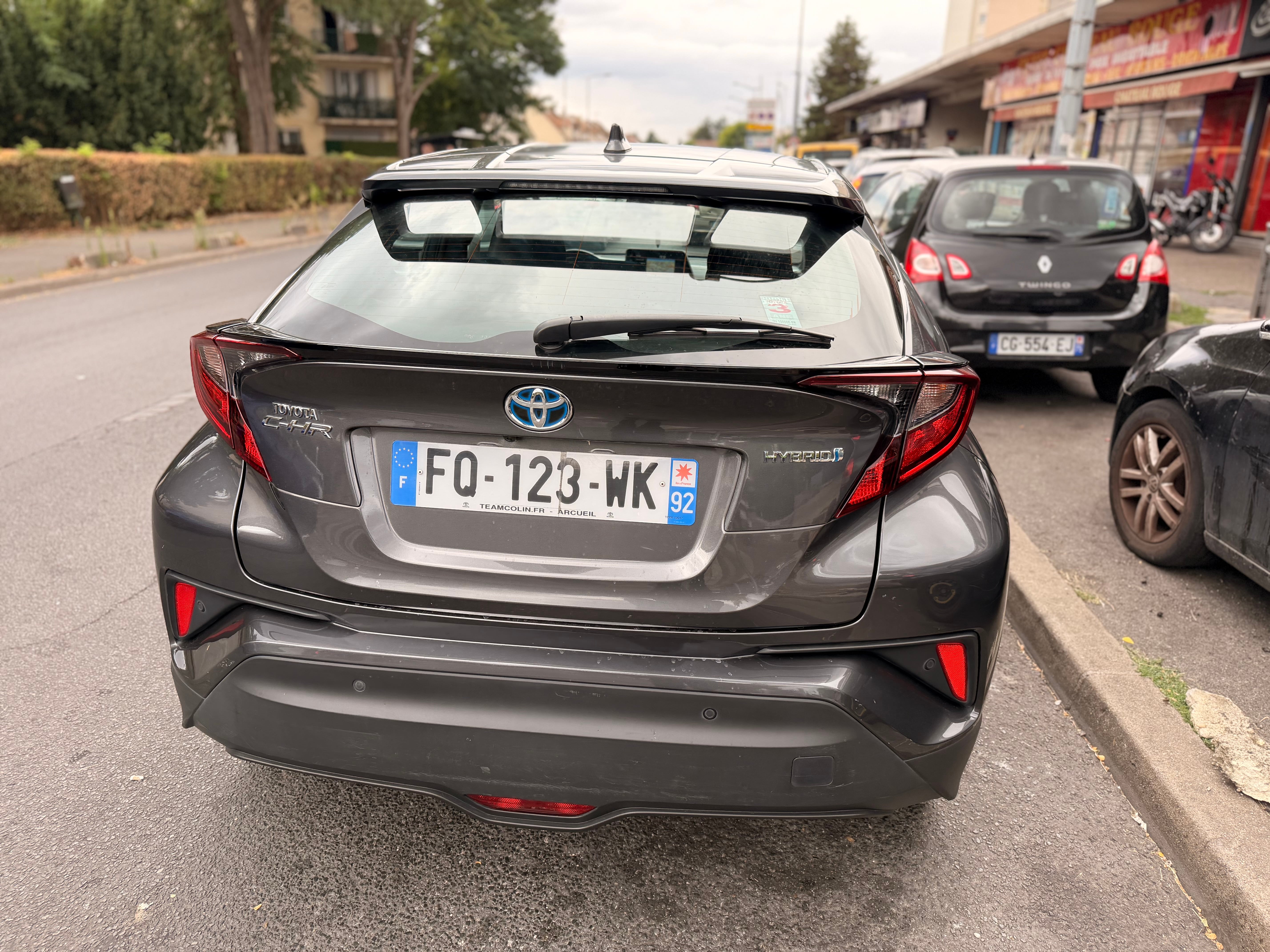 Toyota C-HR Hybrid avec Climatisation