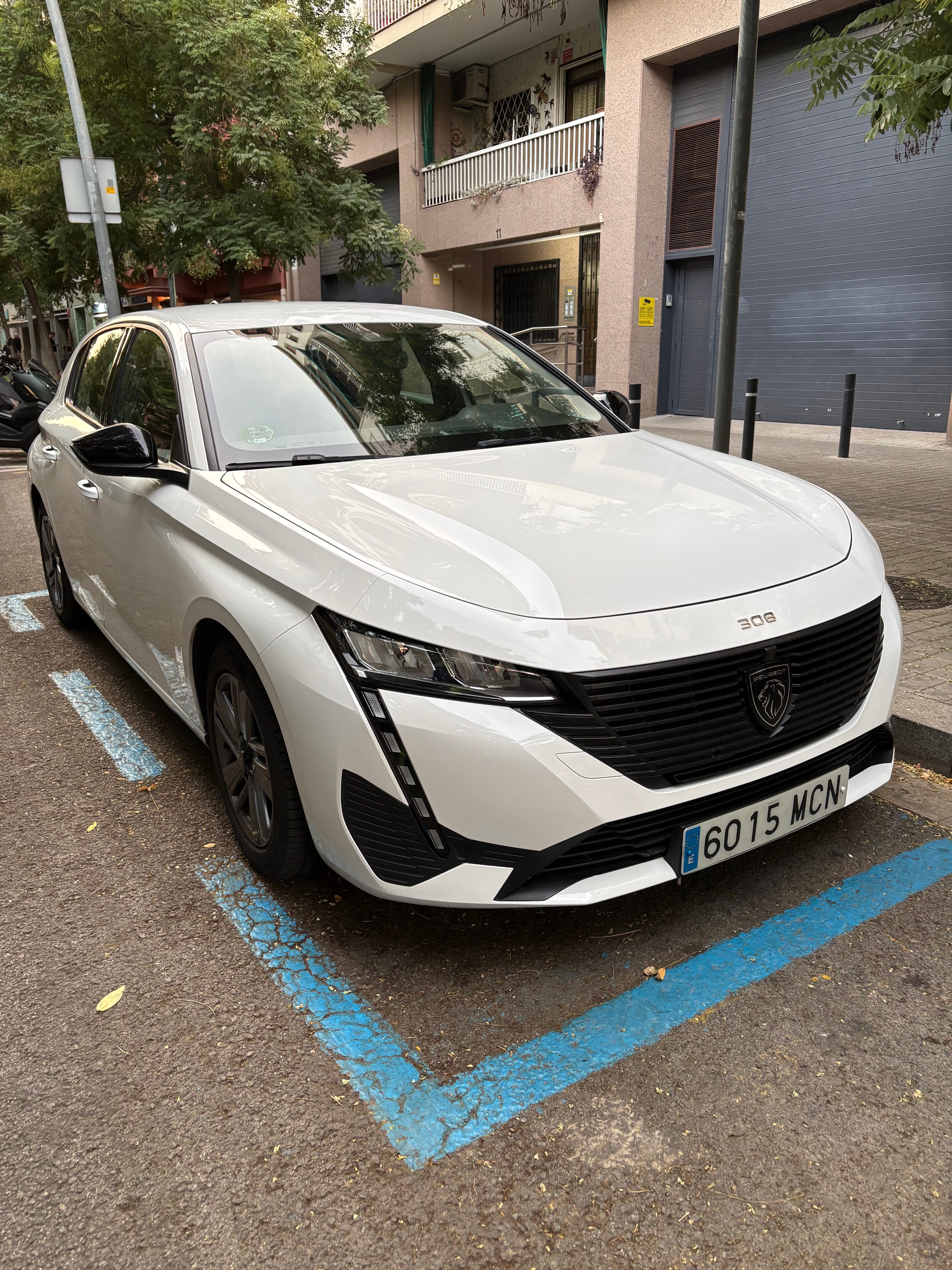 Peugeot 308 1.5 bluehdi mit Android Auto