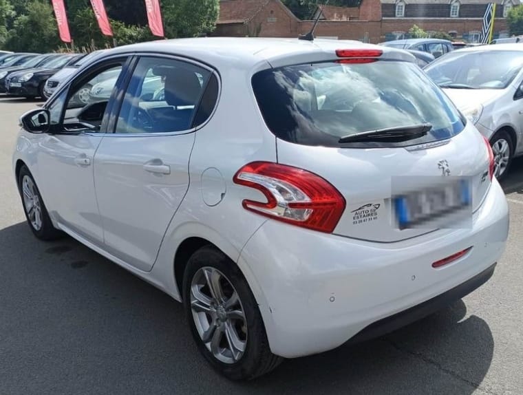 Peugeot 208 avec Climatisation
