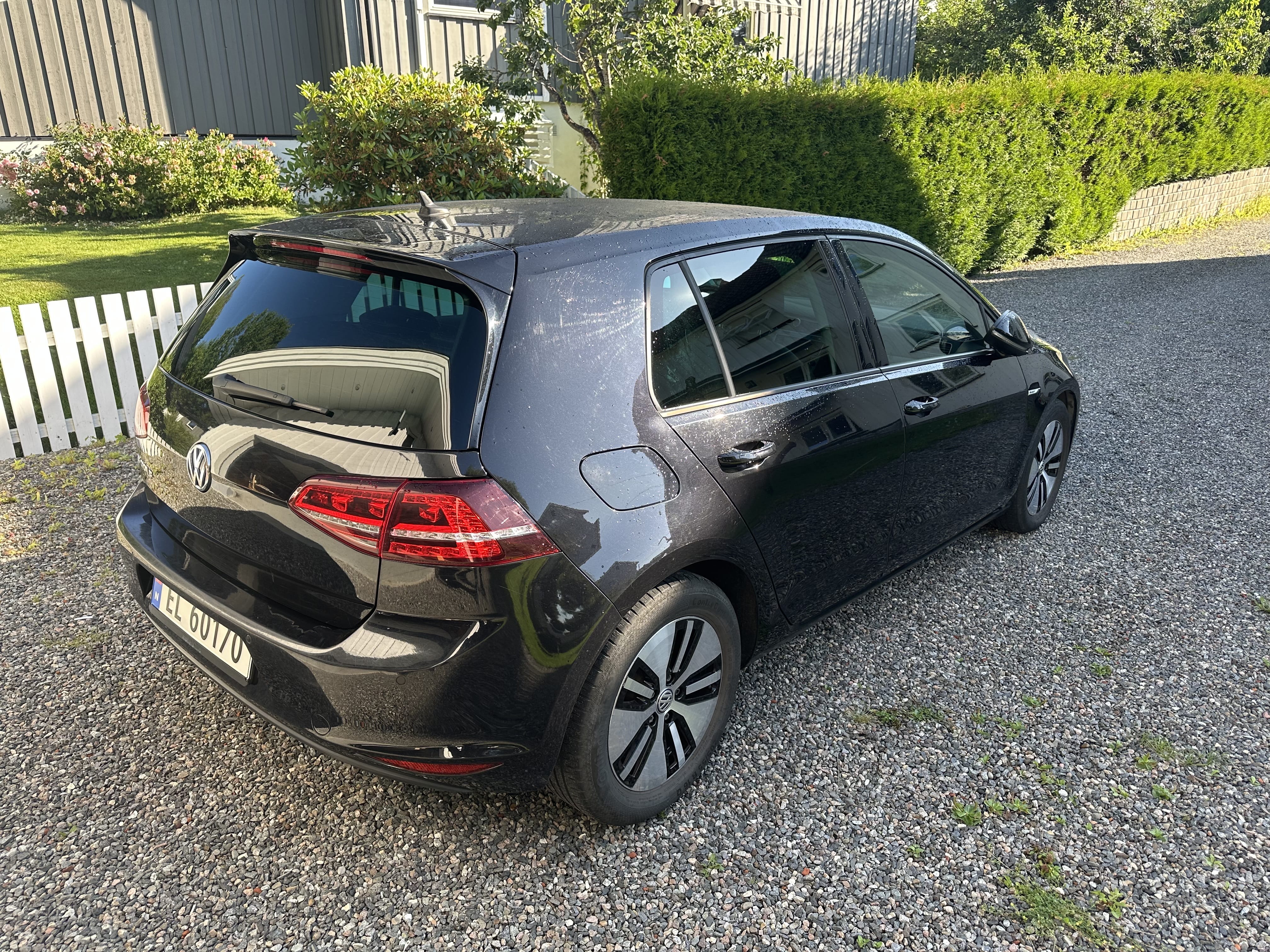 Volkswagen e-Golf Elektrisk (billig bomring) med Babysete