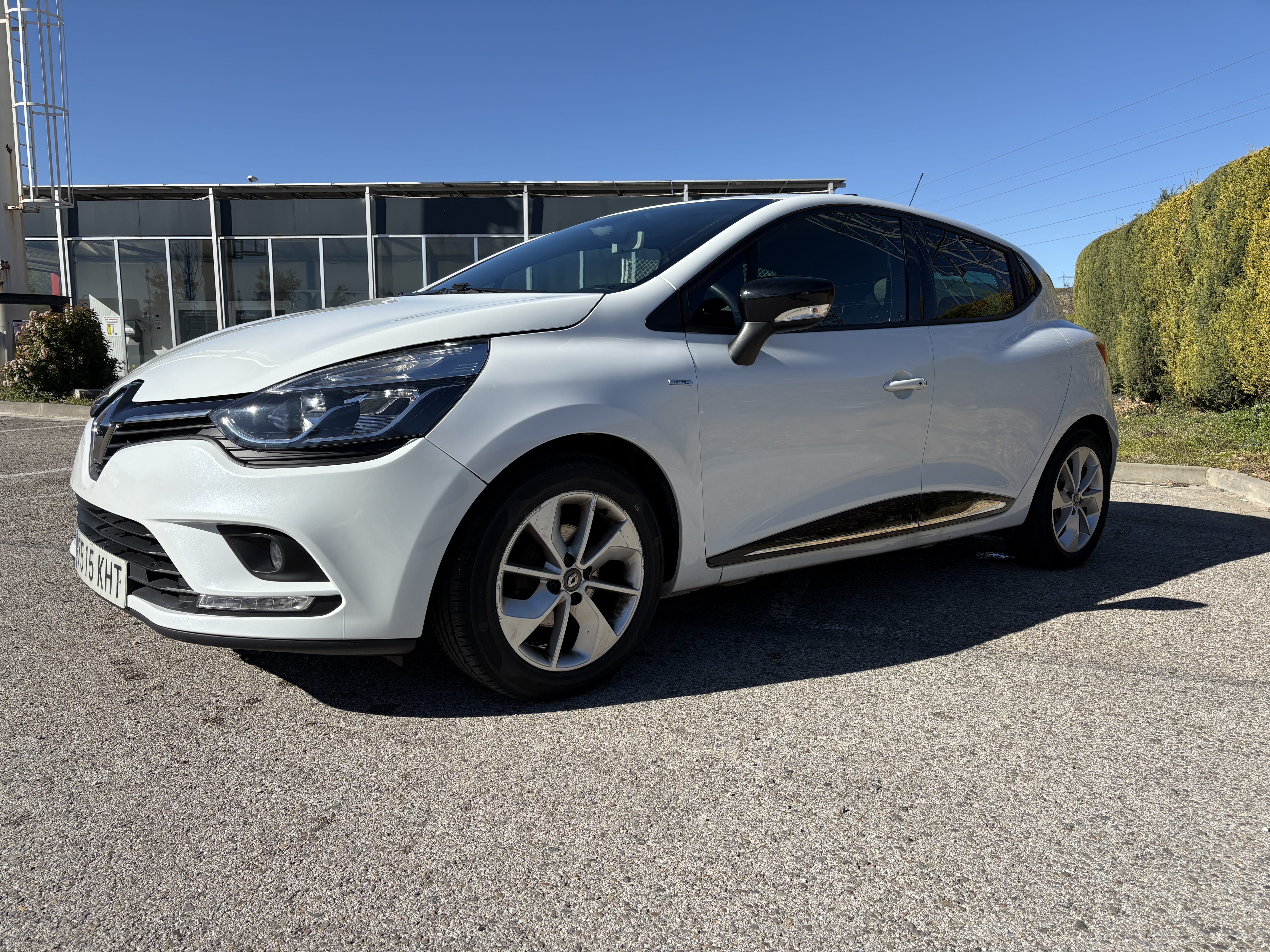 Renault Clio con Aire acondicionado